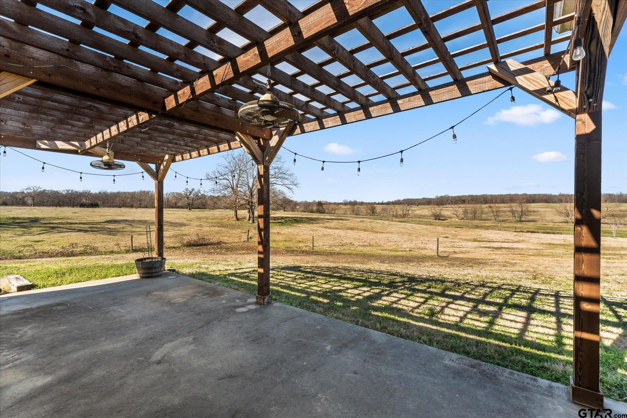 240 Private Road 1613