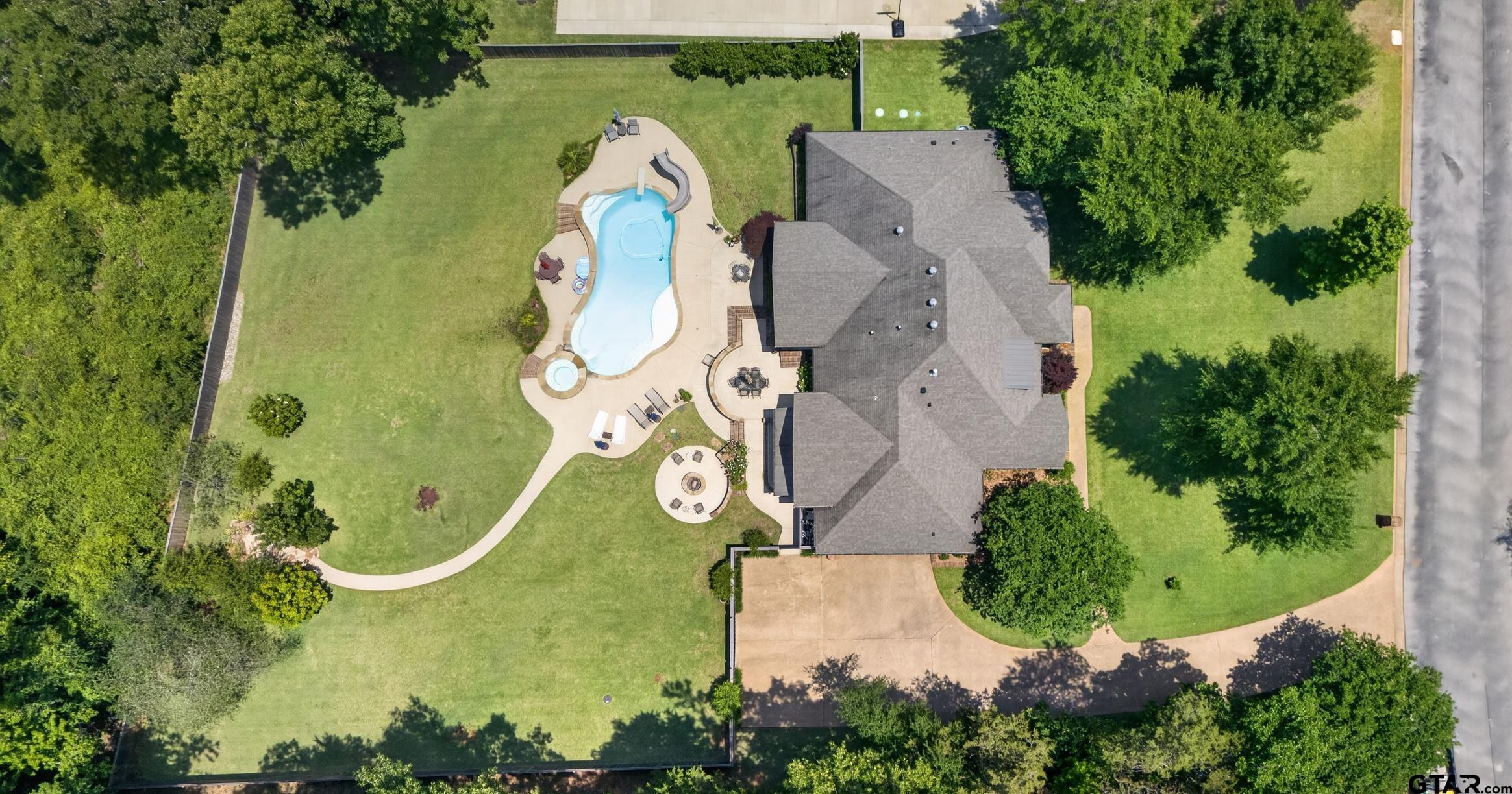 268 Oak Grove Way