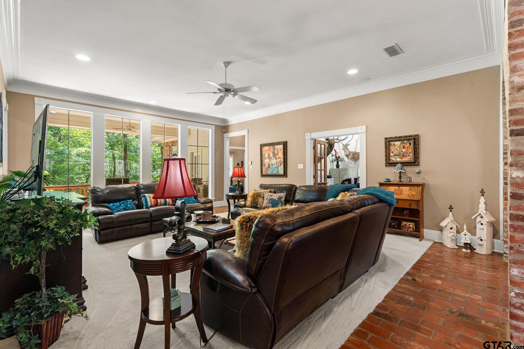 3634 Rock Creek Dr