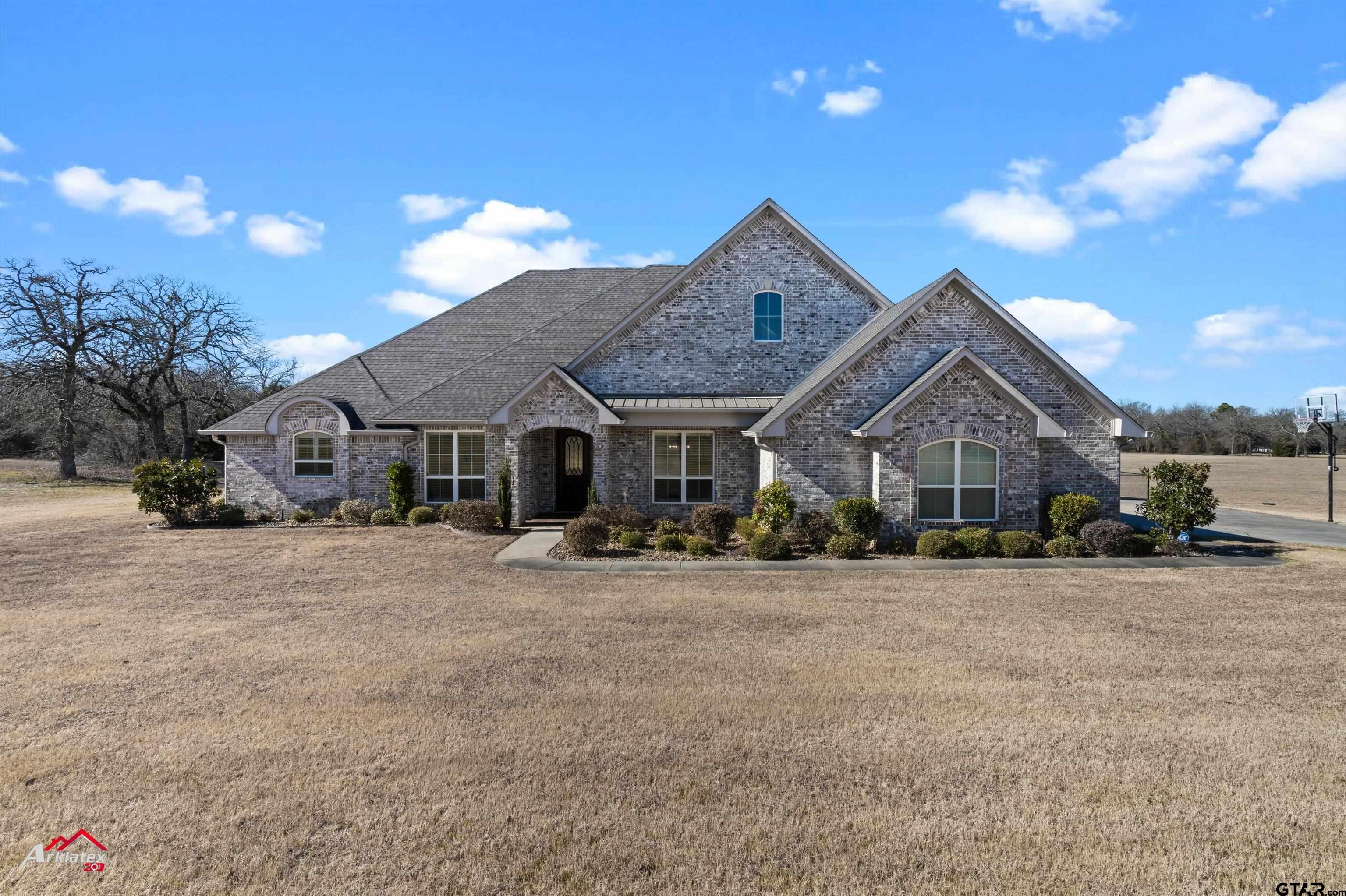 15631 Stallion Lake Blvd