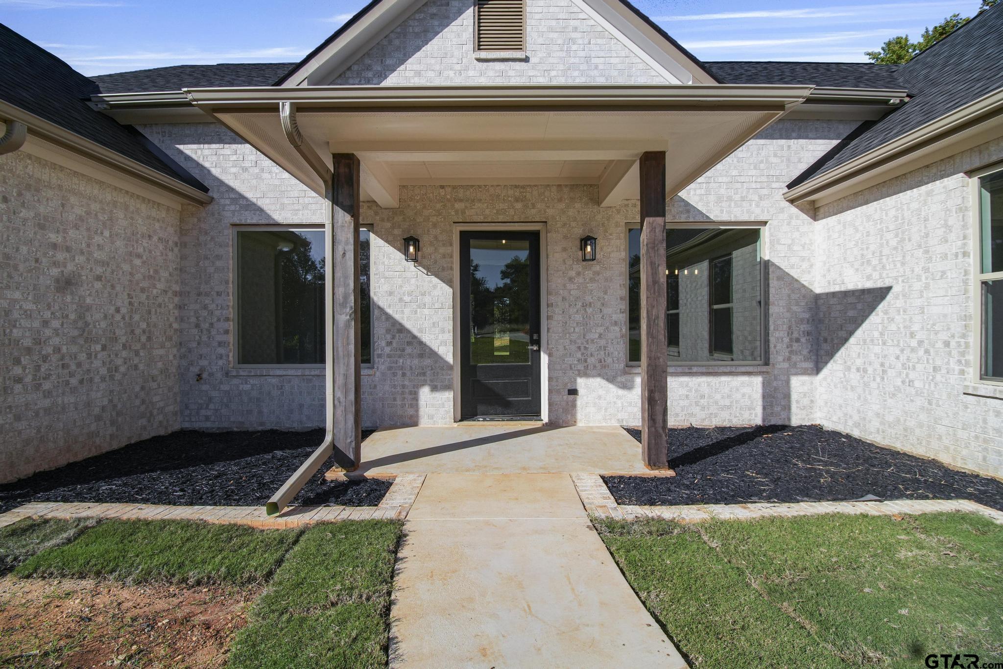 19682 Dove Ridge Dr.