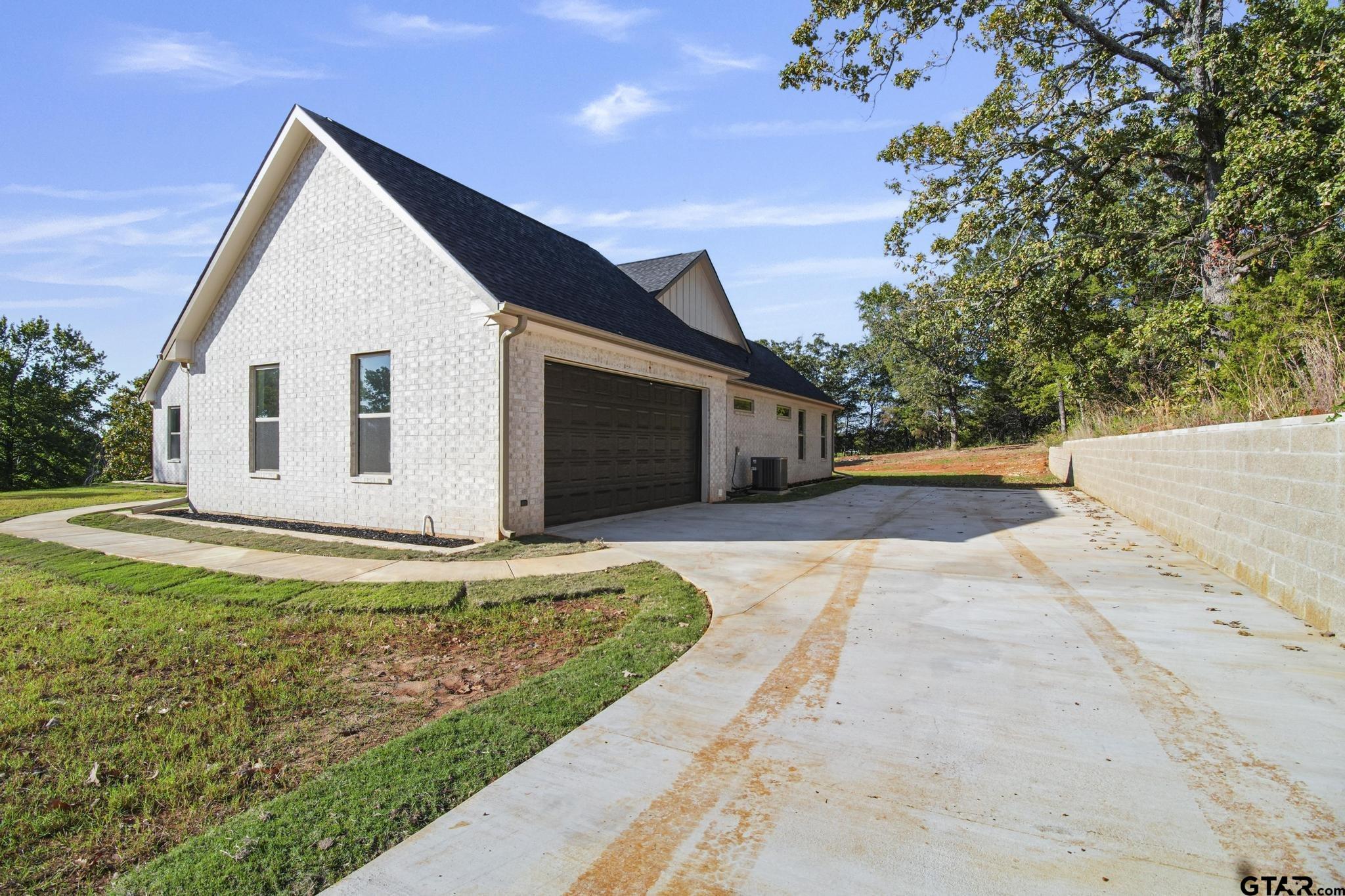 19682 Dove Ridge Dr.