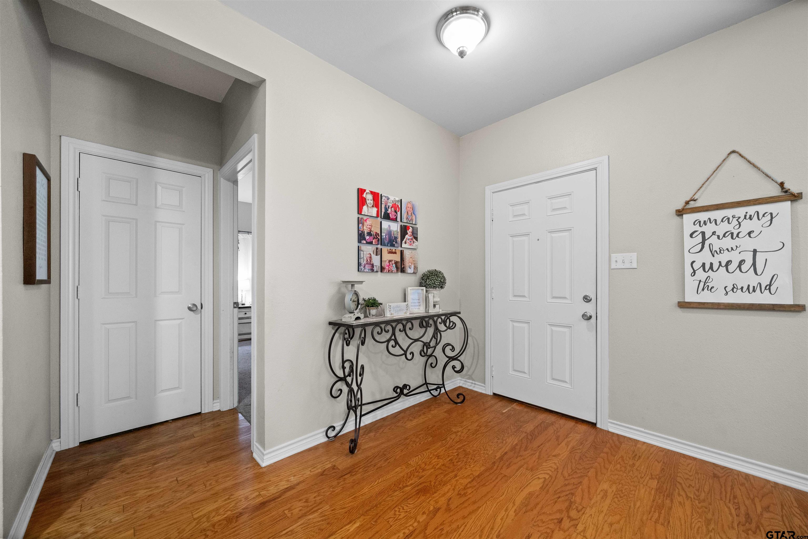 305 Robinwood Dr