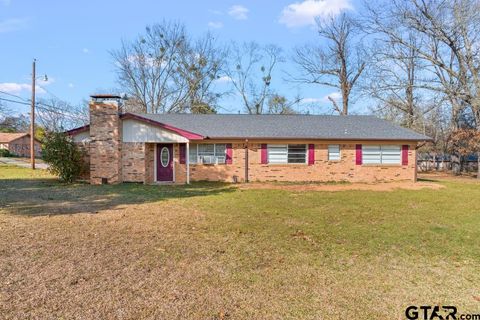 2400 Holly Street Jacksonville TX 75766