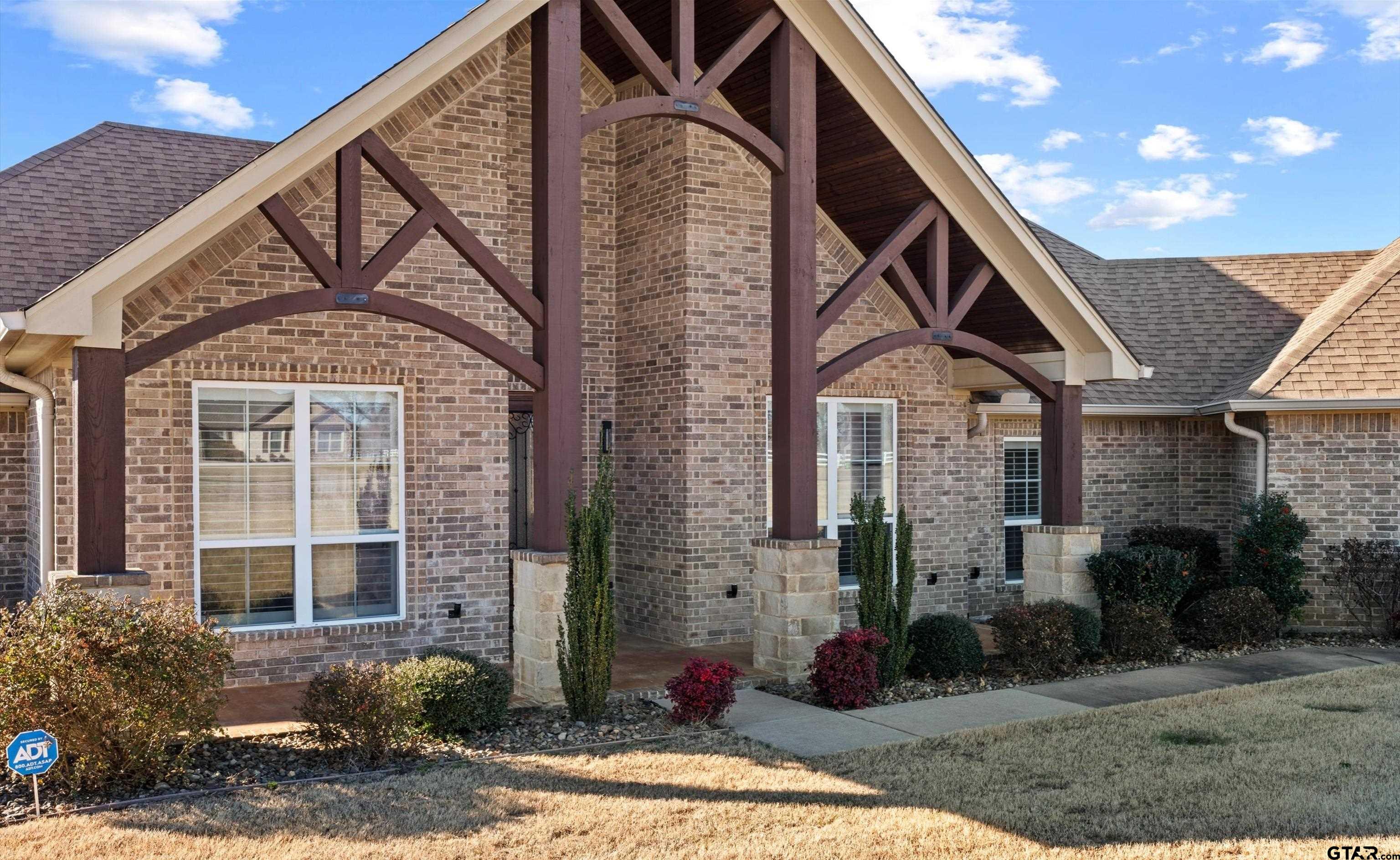 15671 Stallion Lake Blvd