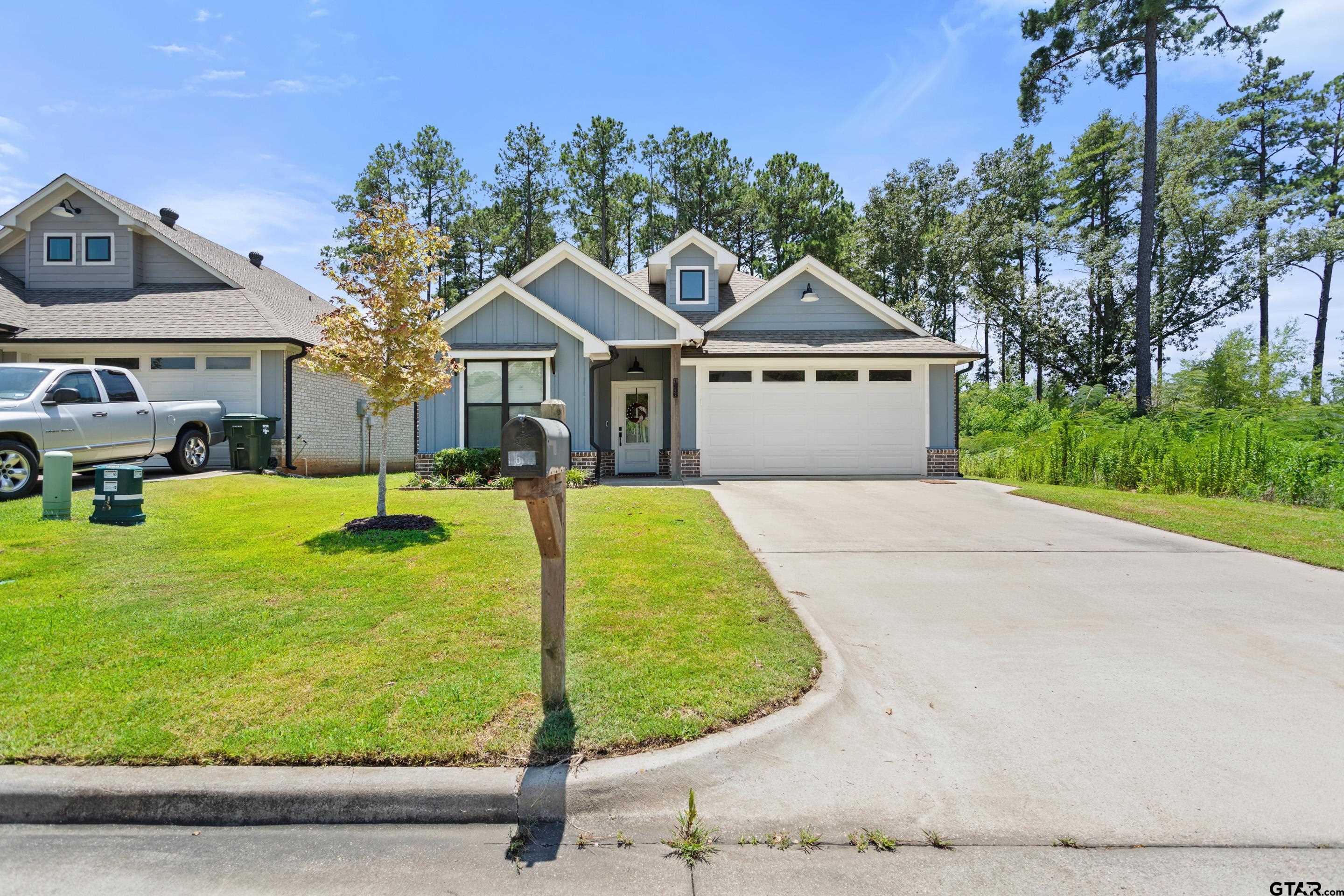 1636 Alamo Crossing