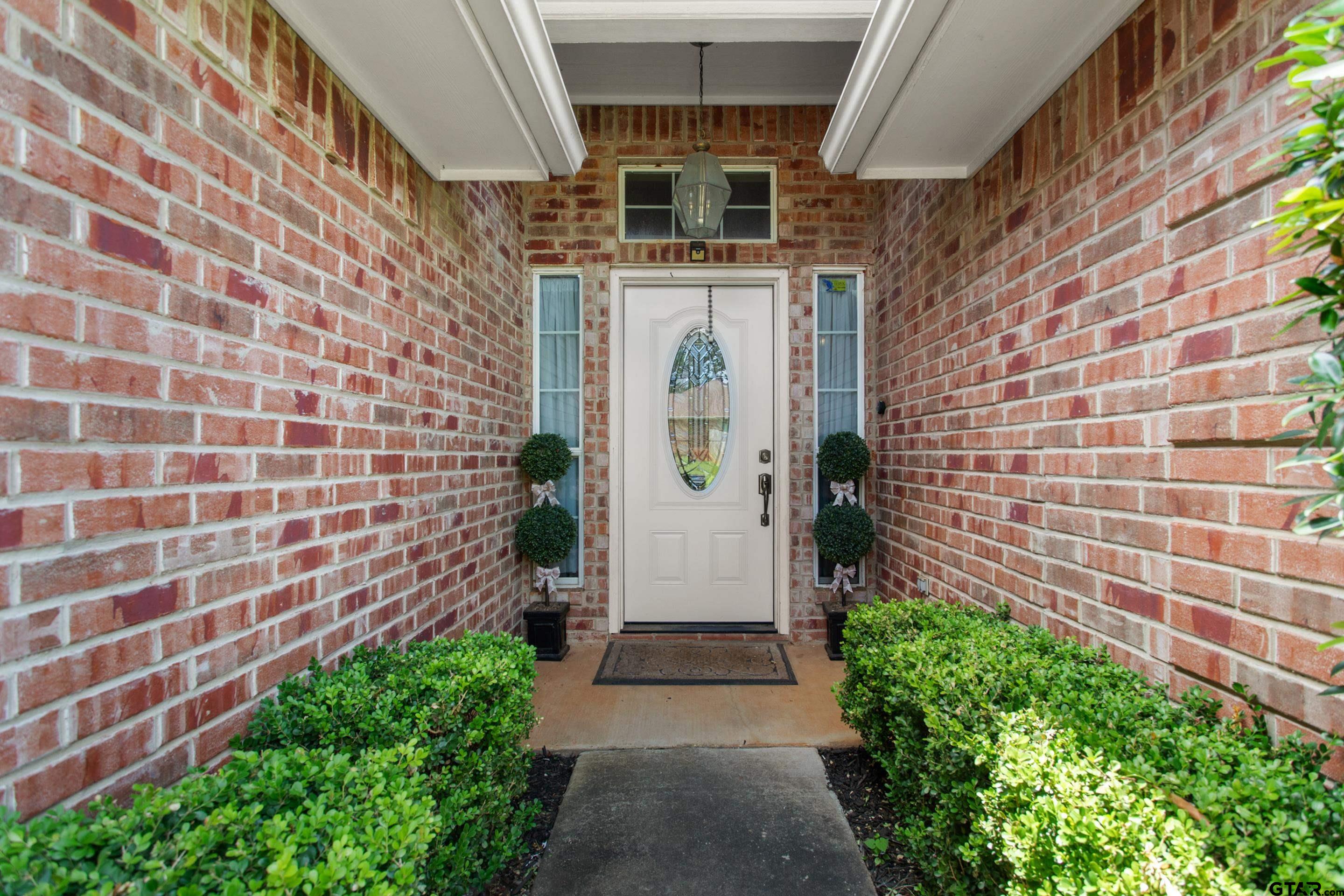 265 Crestview Dr
