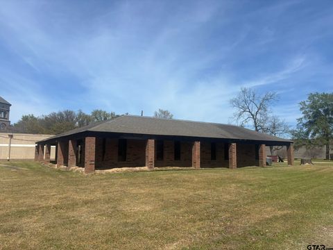 202 Lafayette St Pittsburg TX 75686