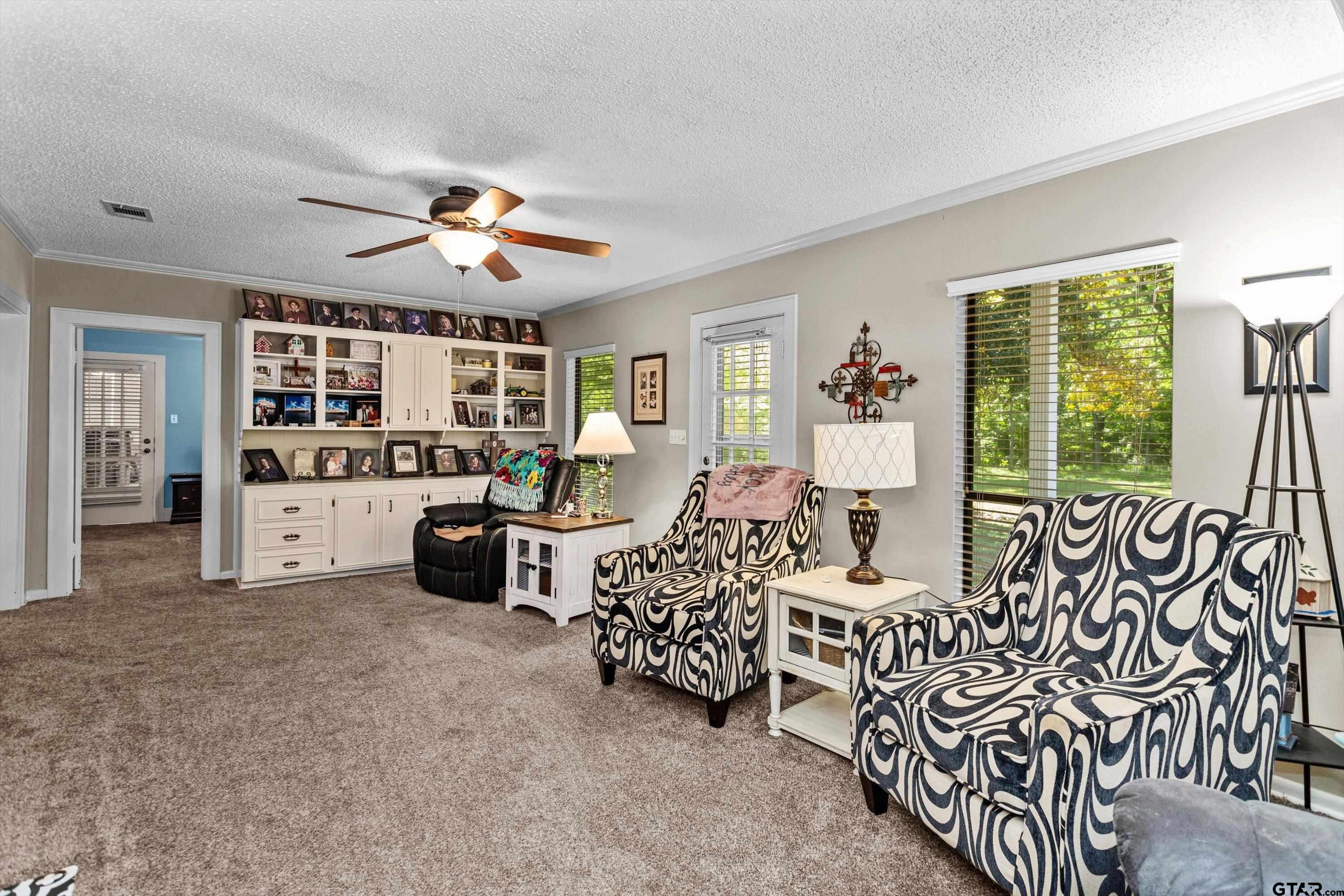 552 W State Highway 7