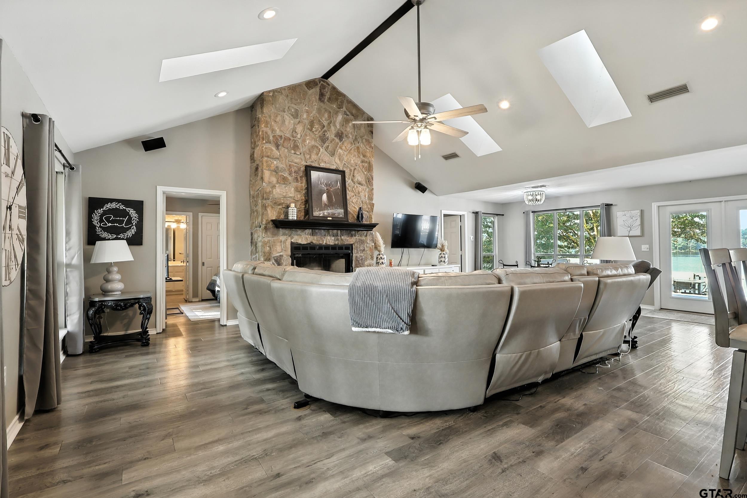 592 County Road 2127