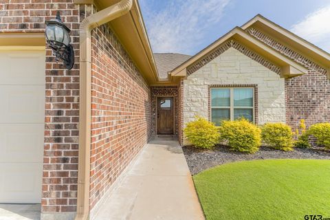 A home in Sulphur Springs