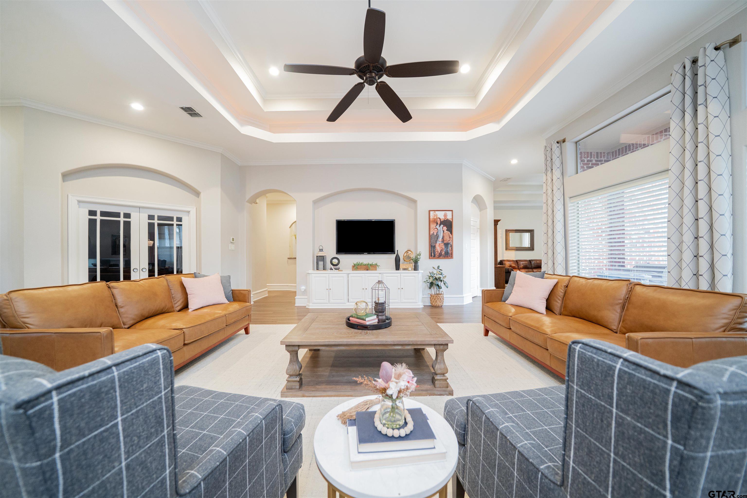 111 Rutland Dr