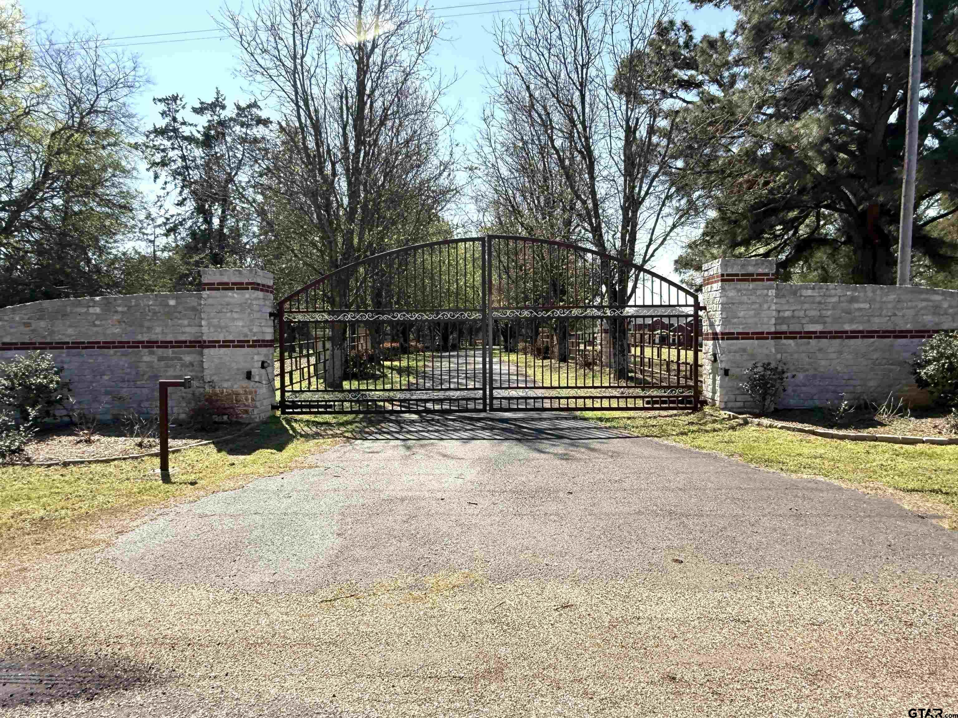 890 County Road 3240