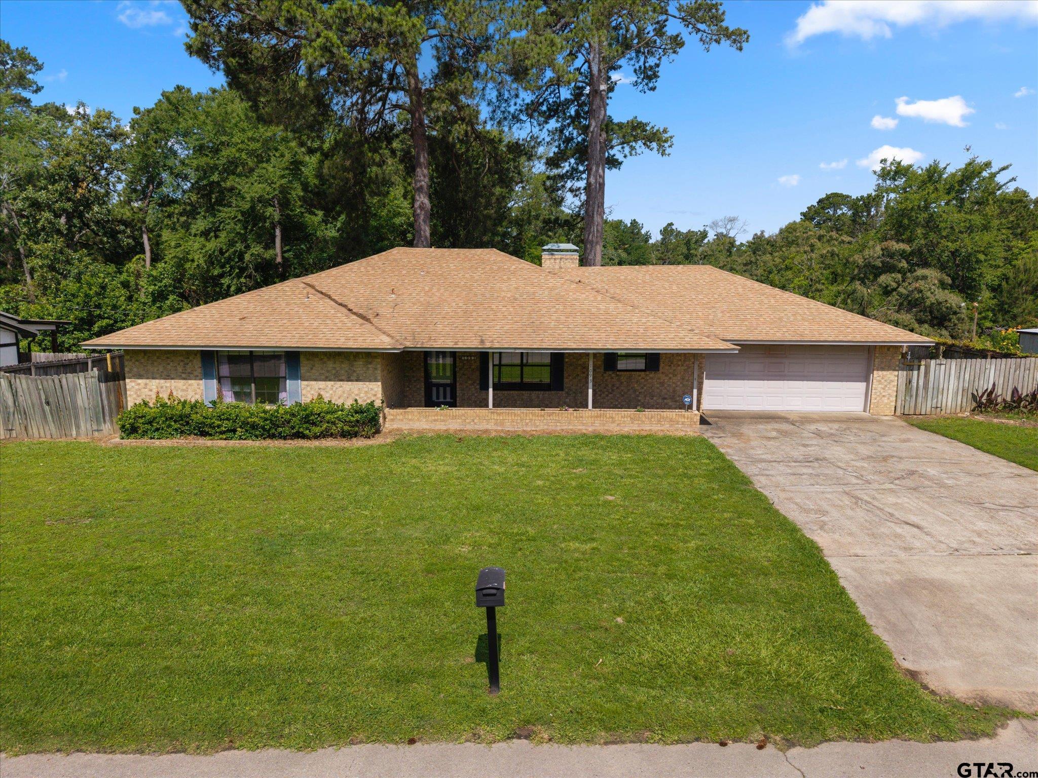 1093 County road 2140