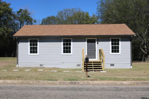 A home in Mt Pleasant