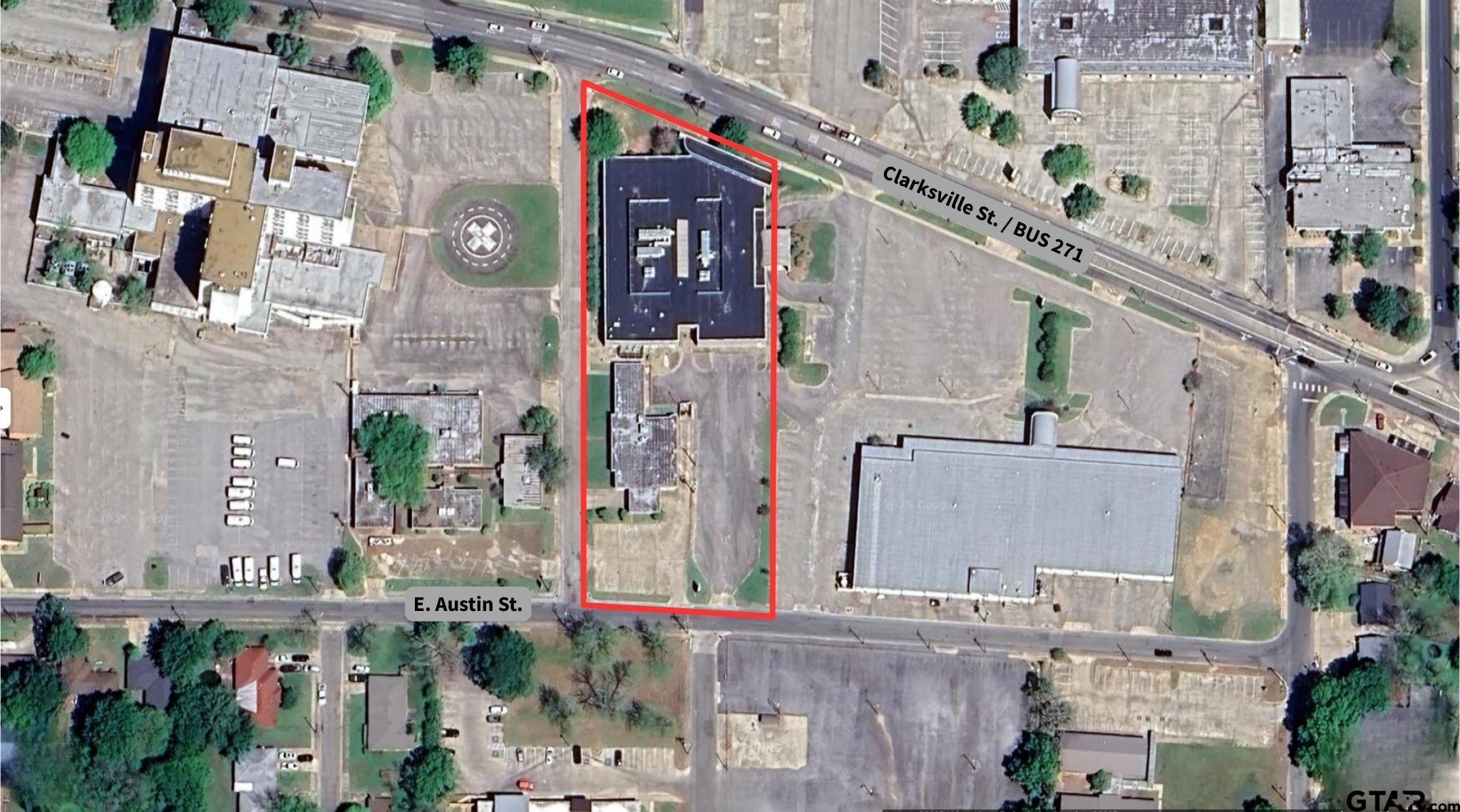 1000-1014 Clarksville