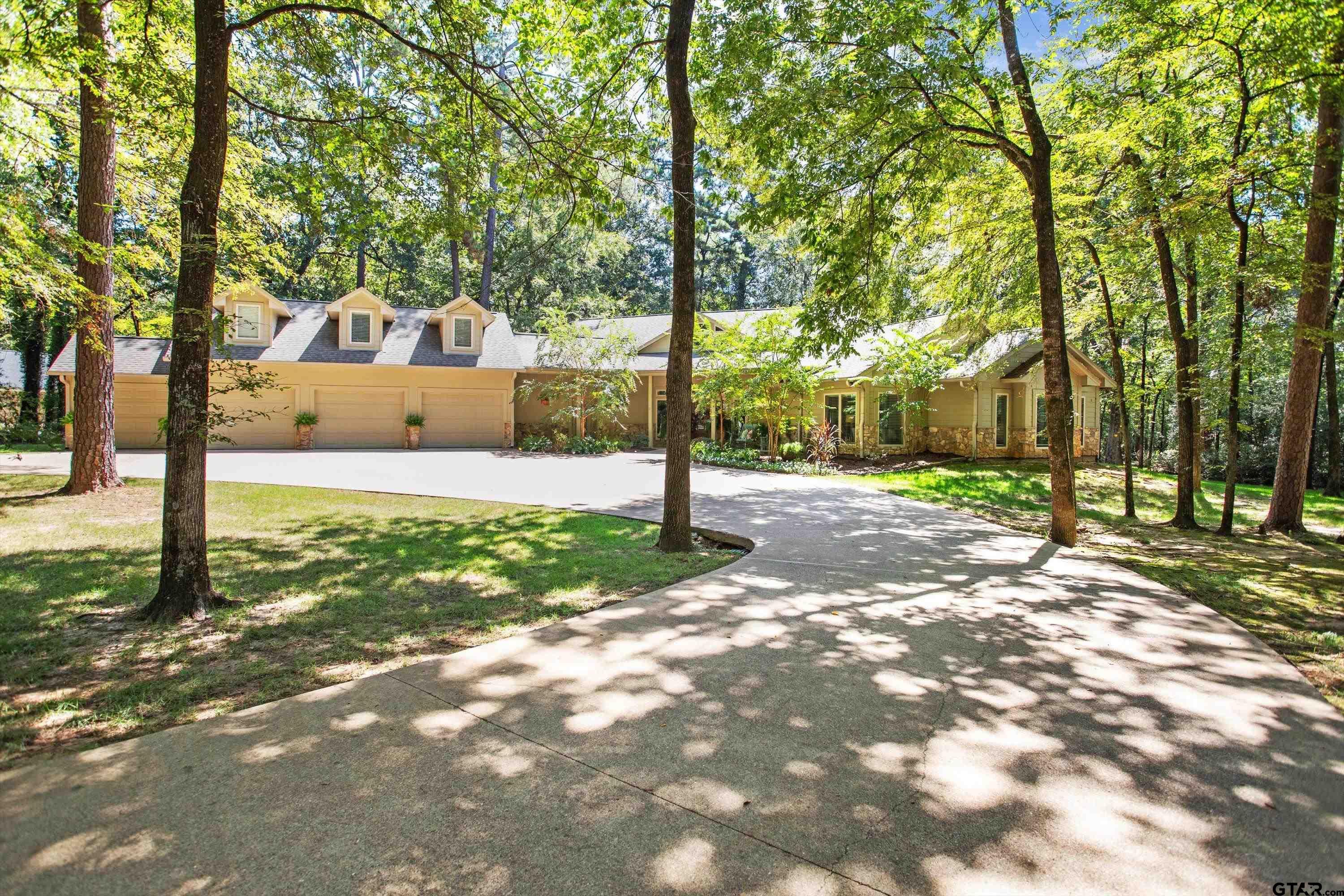 149 Redbud Circle