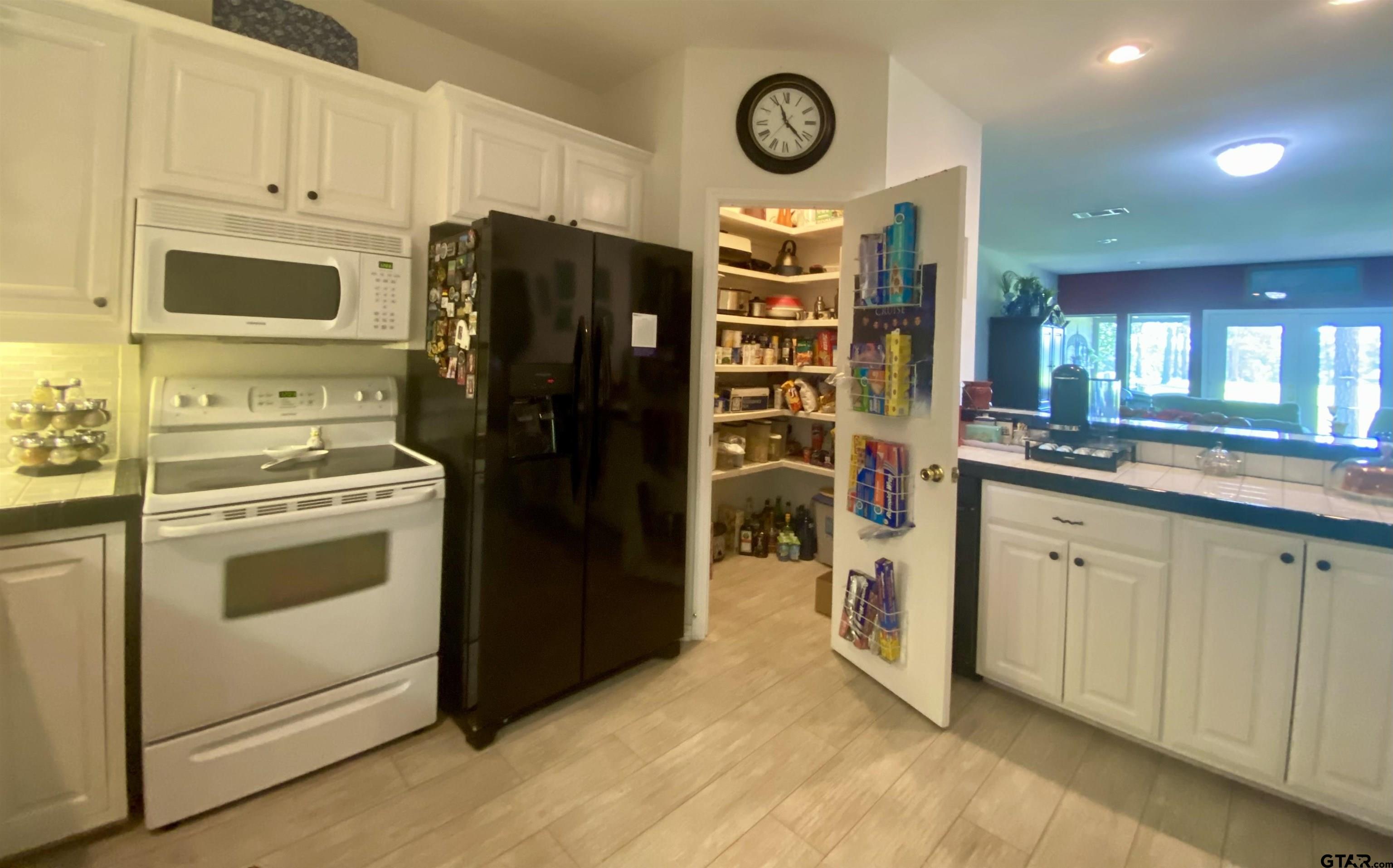 178 Pine Tree Unit B