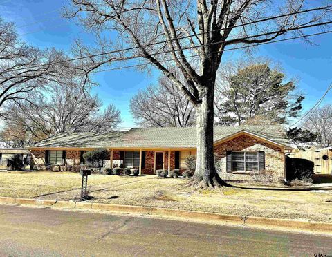 3713 Colgate Dr. Tyler TX 75701