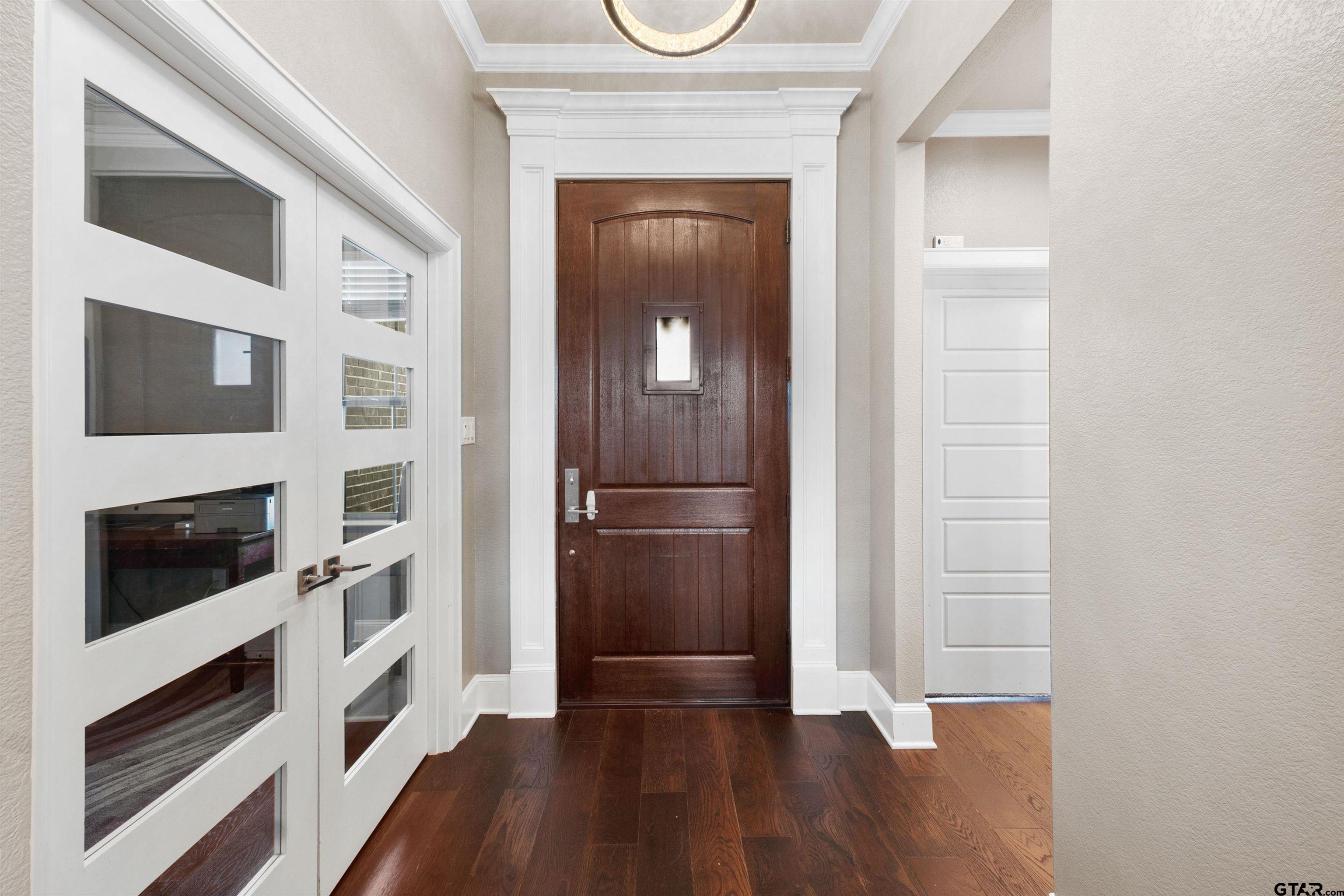 3516 Cabot Ln