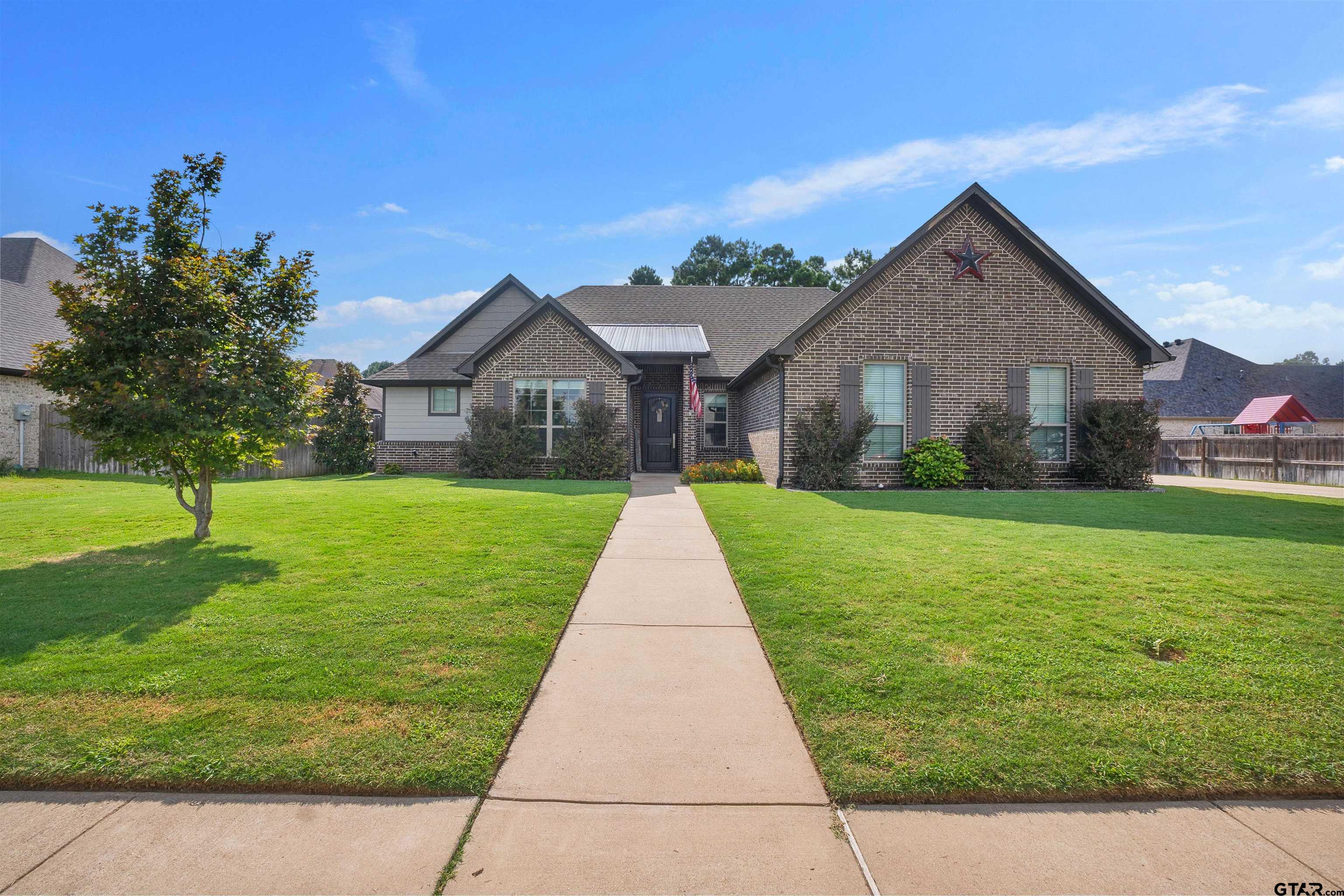 3516 Cabot Ln