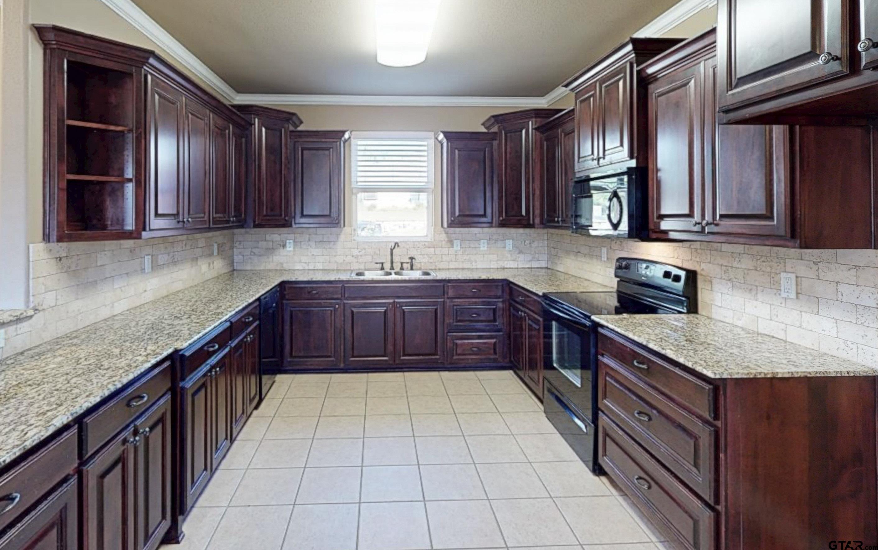 807 Jaxon Dr.