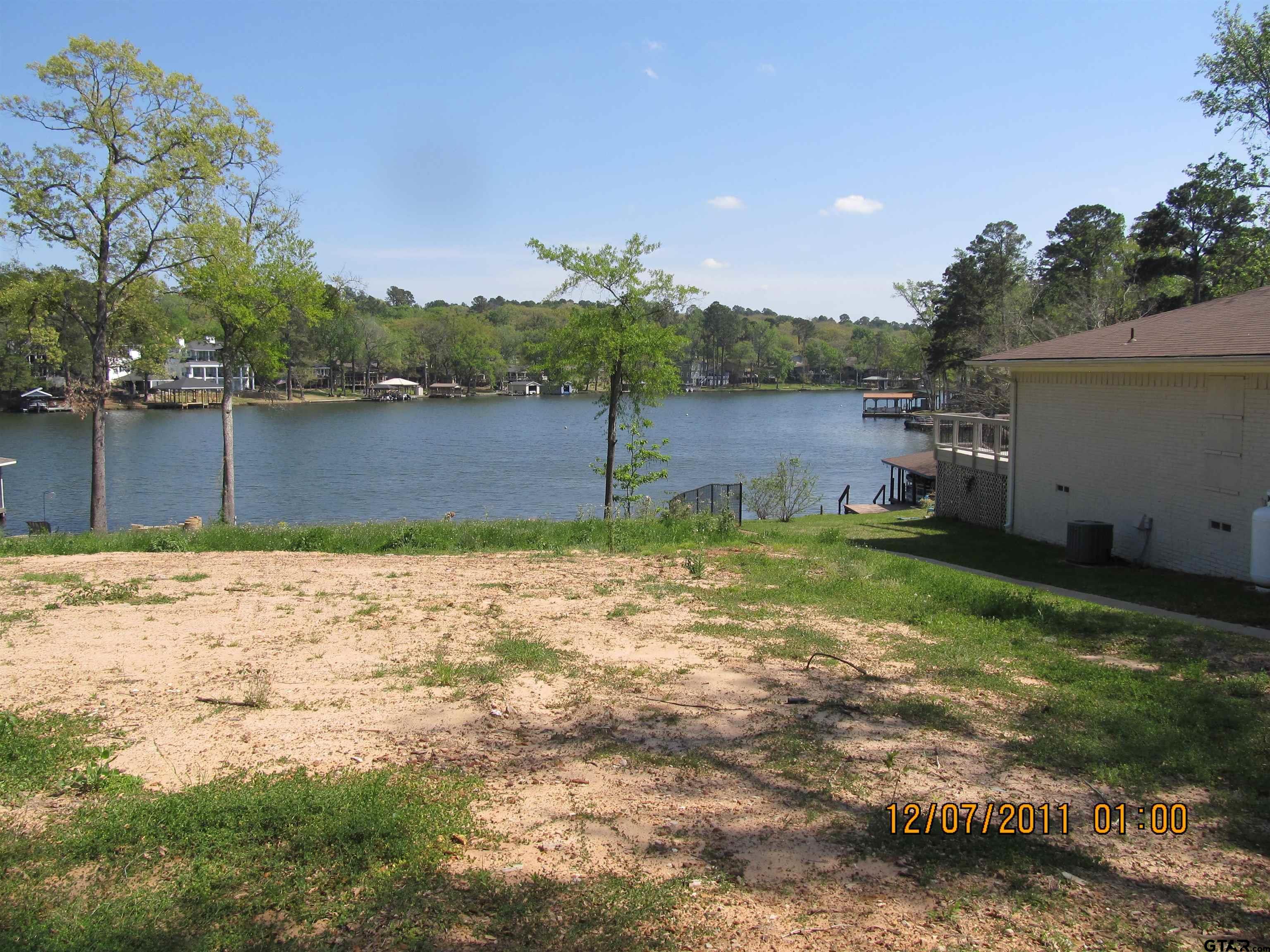 1609 Tanglewood E 1609 Tanglewood Dr East