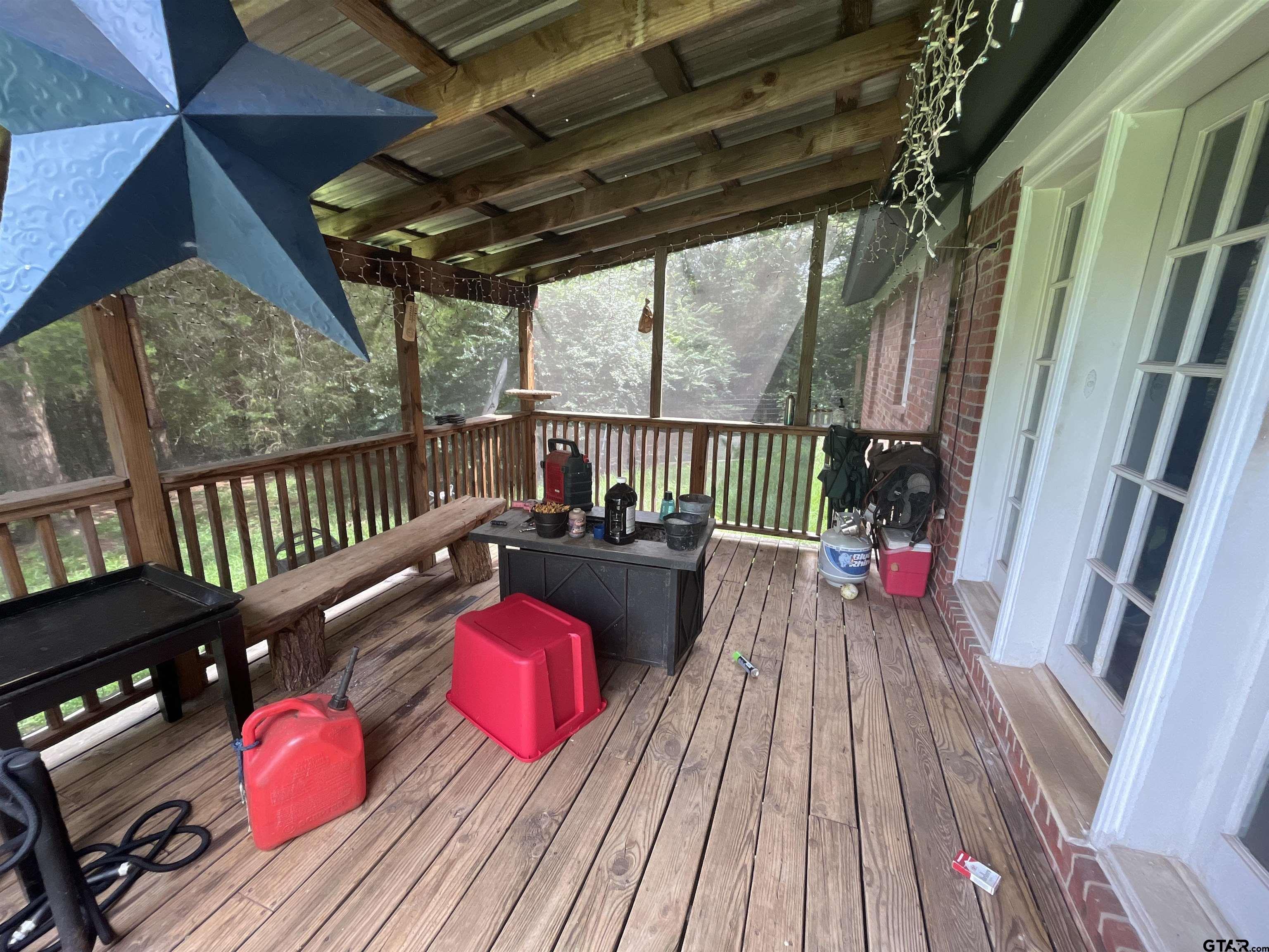18119 County Road 2142