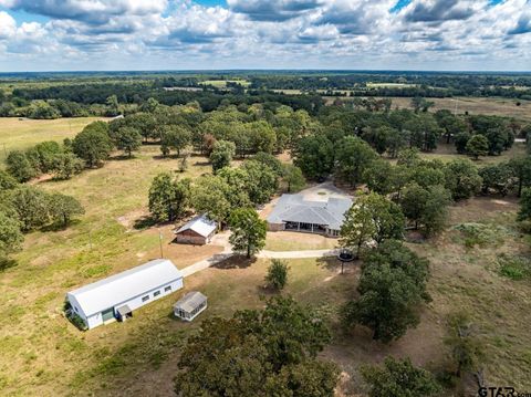 9854 S US HWY 259 Dekalb TX 75559
