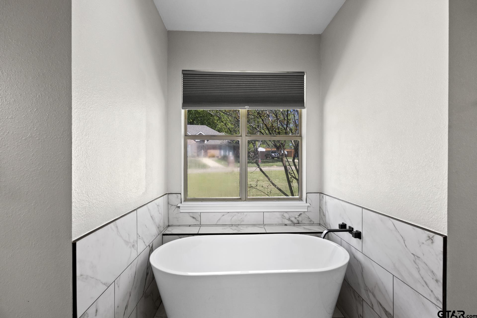 Mt Pleasant, Texas 75455, United States, 4 Bedrooms Bedrooms, ,3 BathroomsBathrooms,Residential,Active,61241