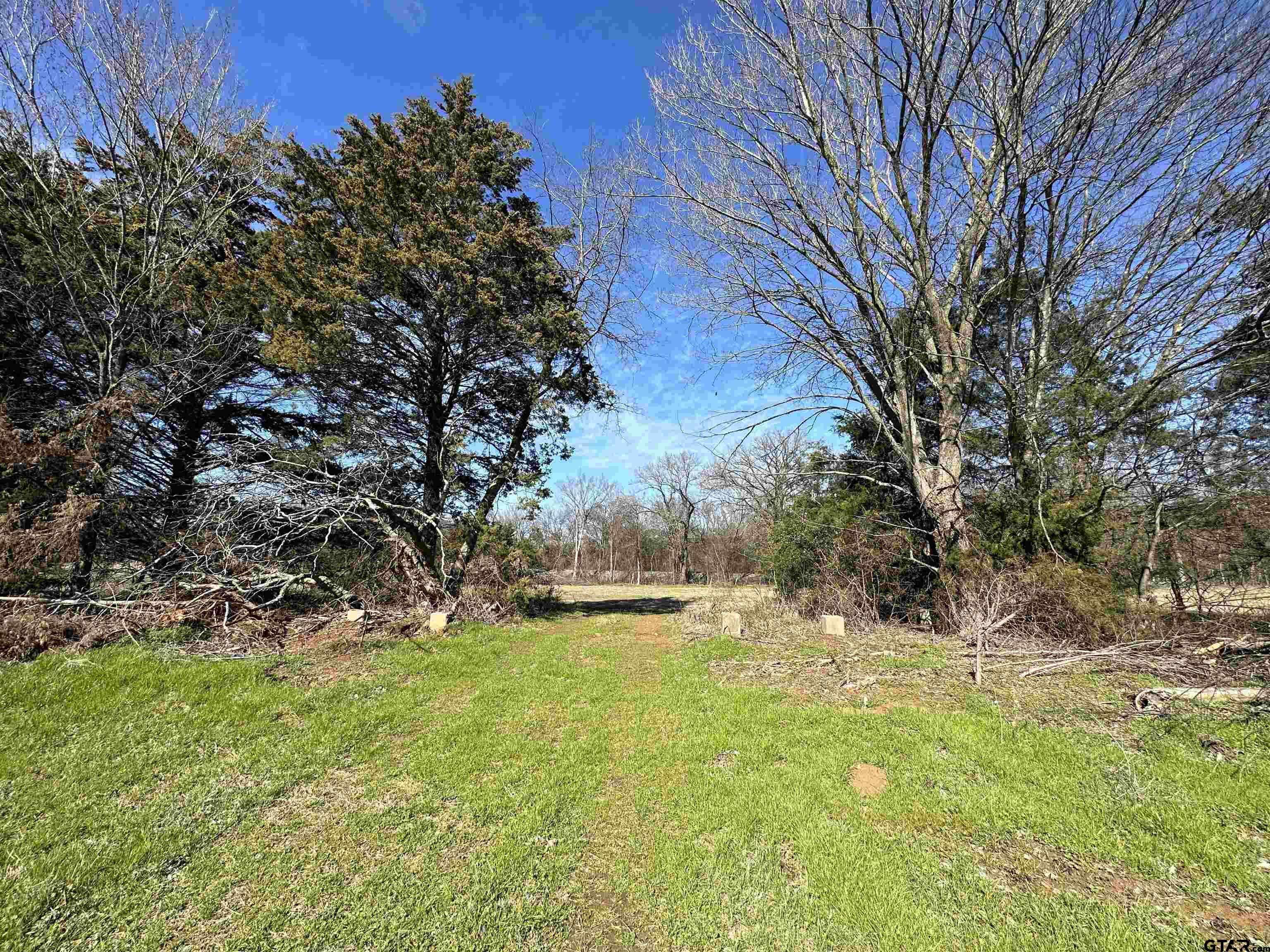 4 Acres County Road 2402