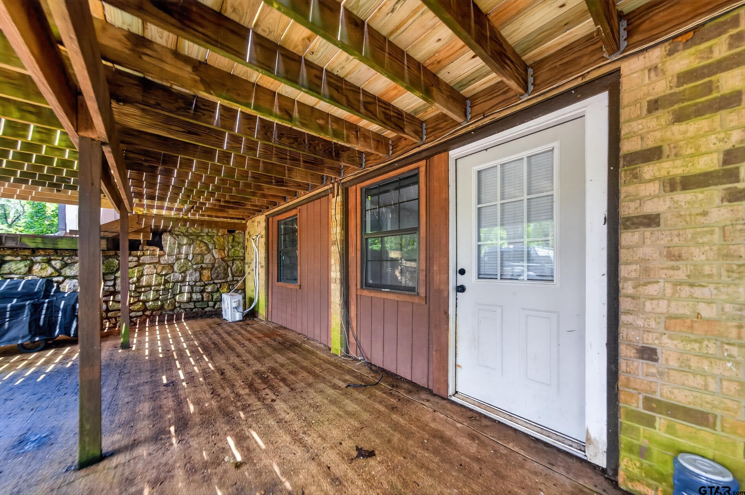 2143 County Road 4118