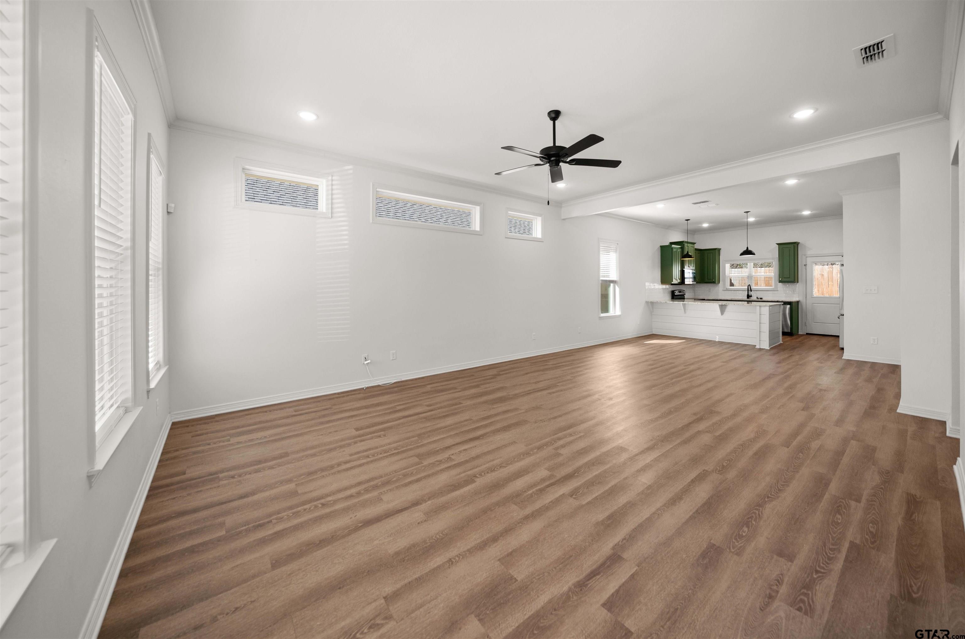 2716 Royal Village Way