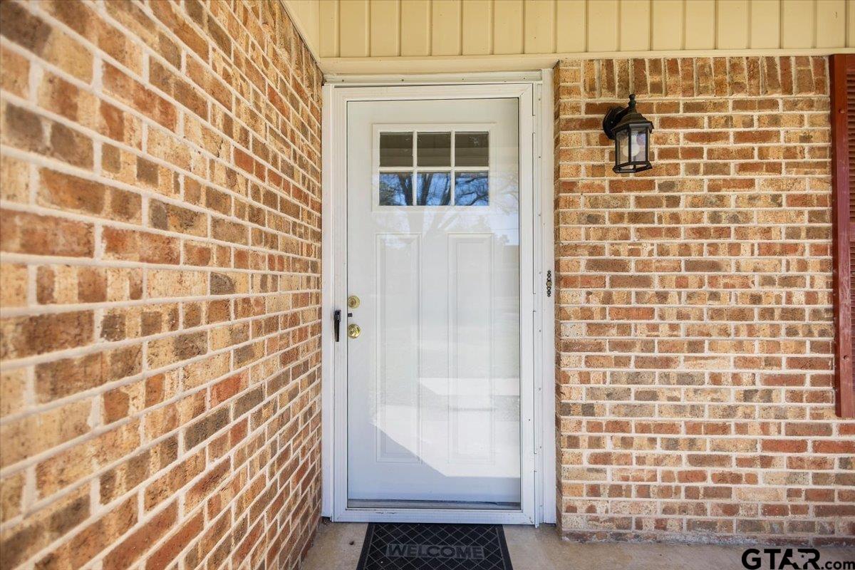 1211 Brookshire Drive