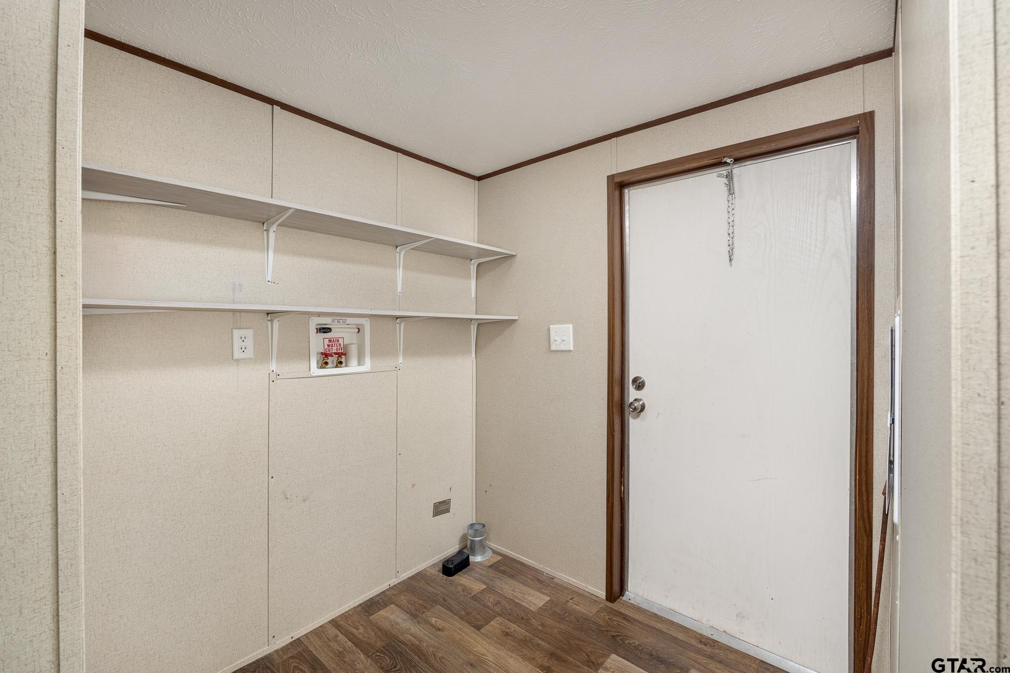 Troup, Texas 75789, United States, 3 Bedrooms Bedrooms, ,2 BathroomsBathrooms,Residential,Pending,182268