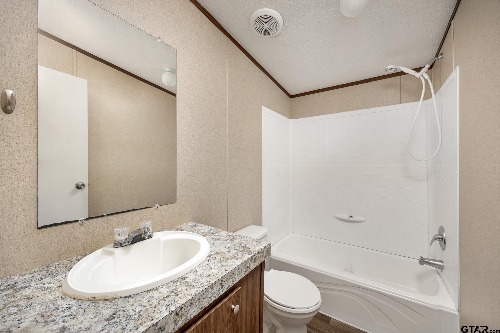 Troup, Texas 75789, United States, 3 Bedrooms Bedrooms, ,2 BathroomsBathrooms,Residential,Pending,182268