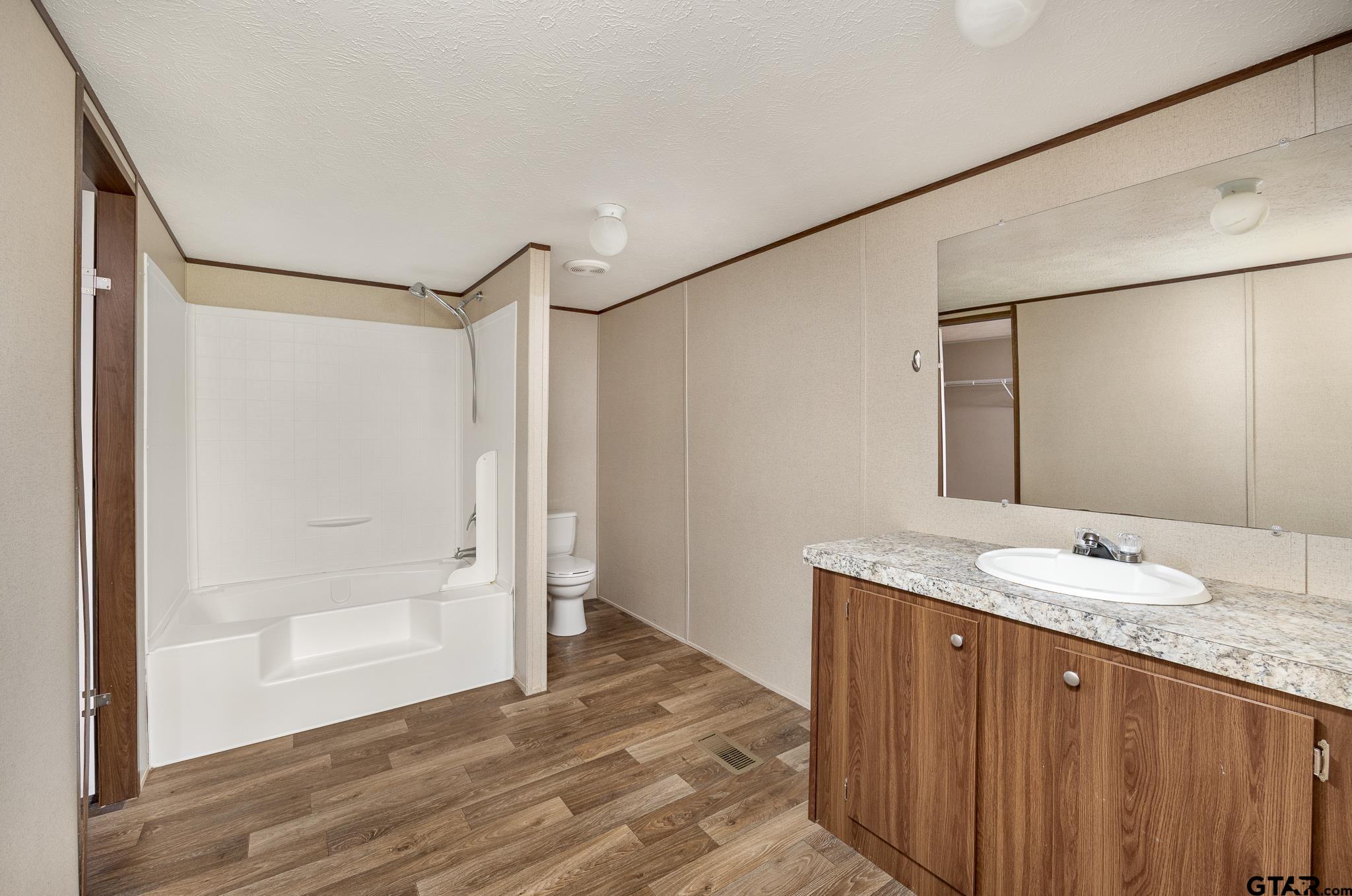 Troup, Texas 75789, United States, 3 Bedrooms Bedrooms, ,2 BathroomsBathrooms,Residential,Pending,182268