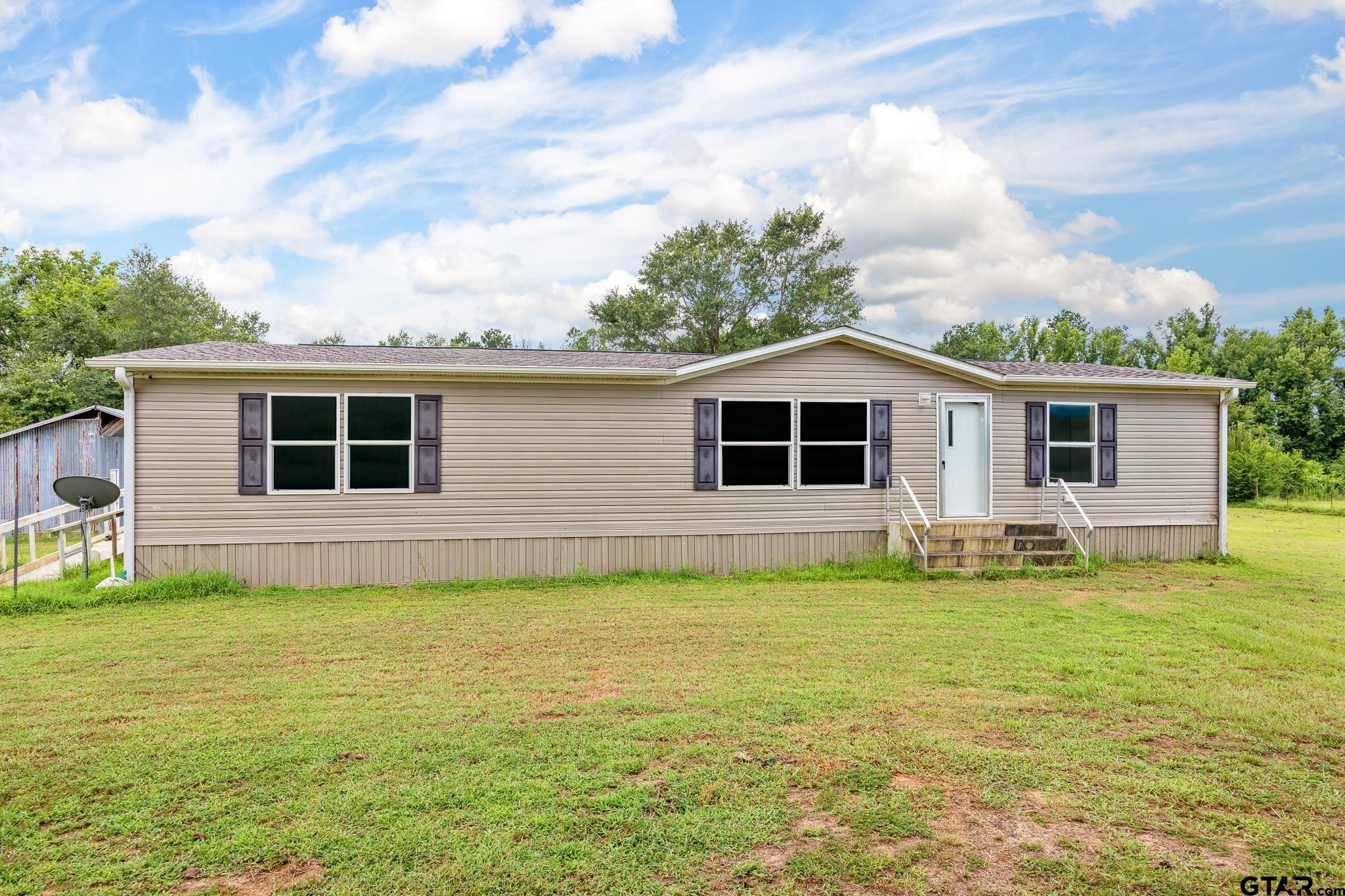 22090 County Road 2166