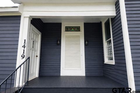 1419 N Sycamore ST Palestine TX 75801