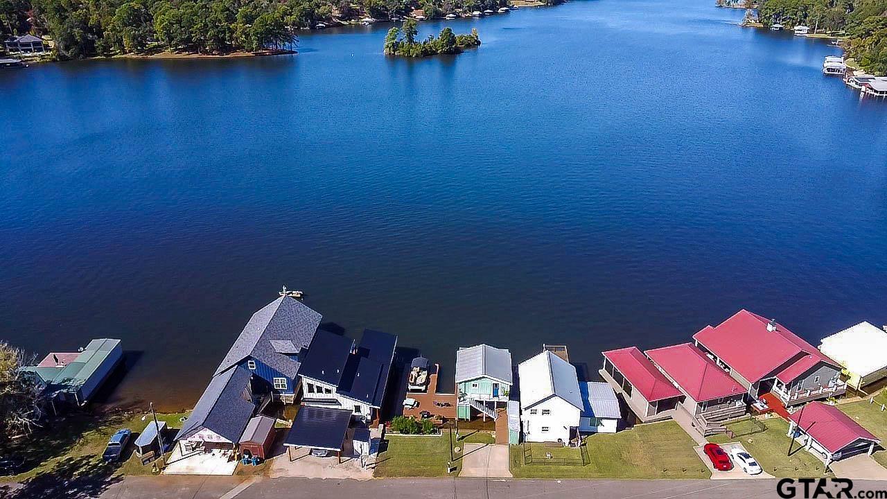 2617 Lakeshore Dr