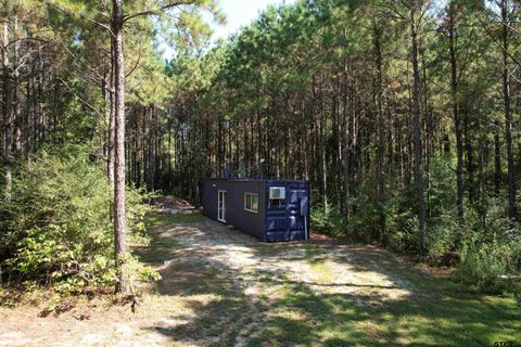 686 PR 5102 Kennard TX 75847