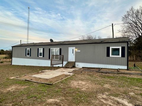 A home in Lindale