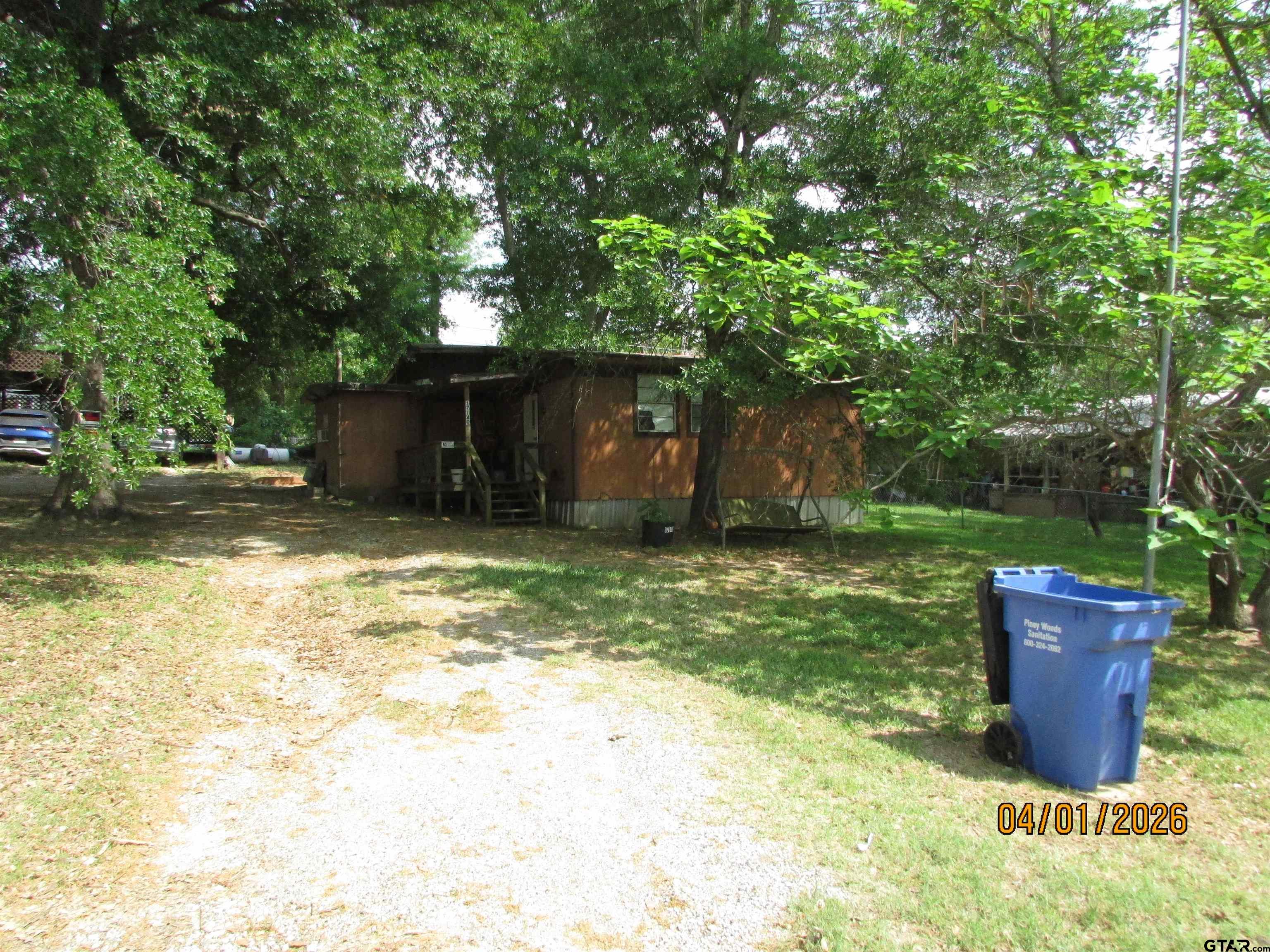 17140 LAKEVIEW DRIVE