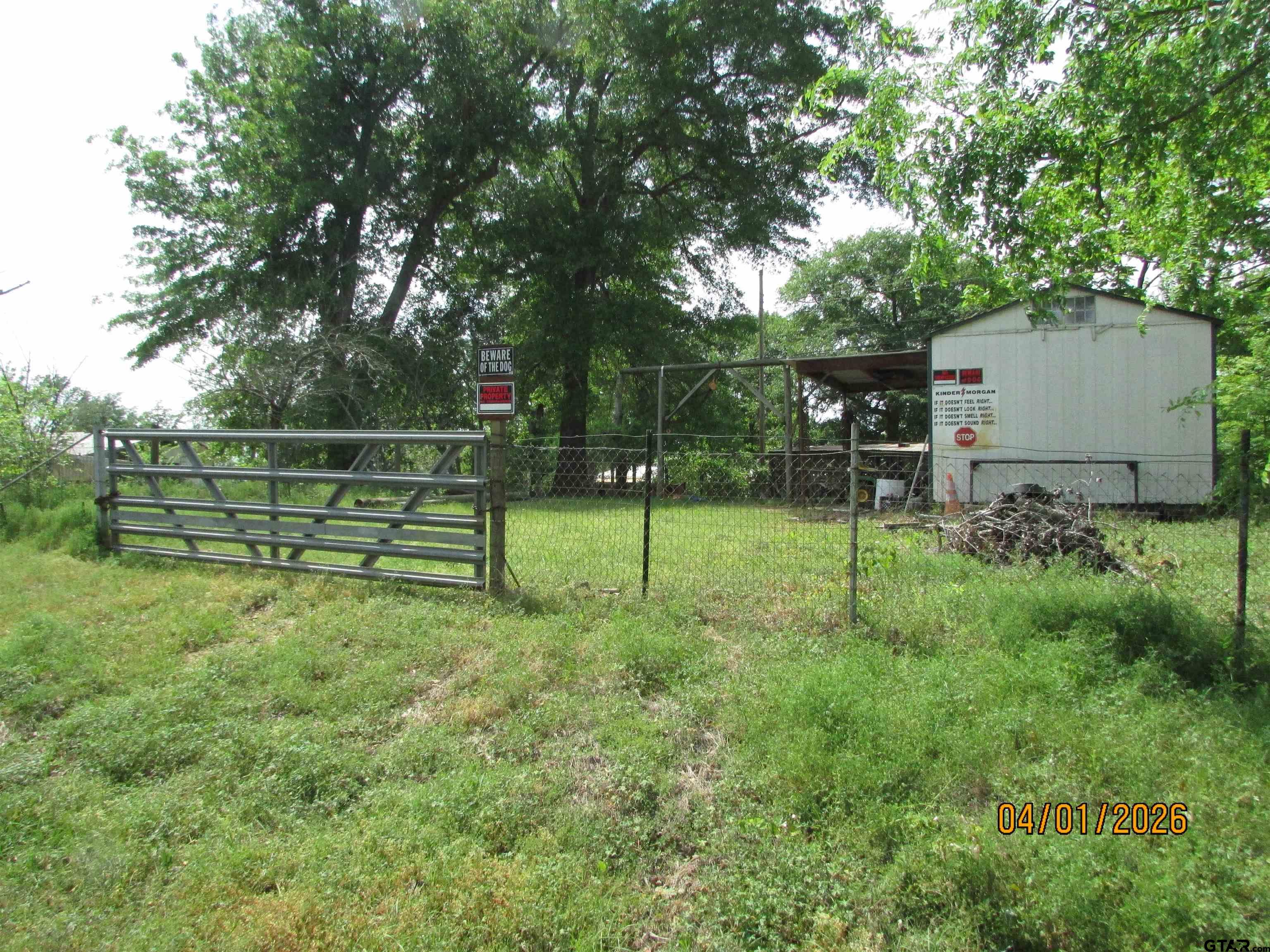 17140 LAKEVIEW DRIVE