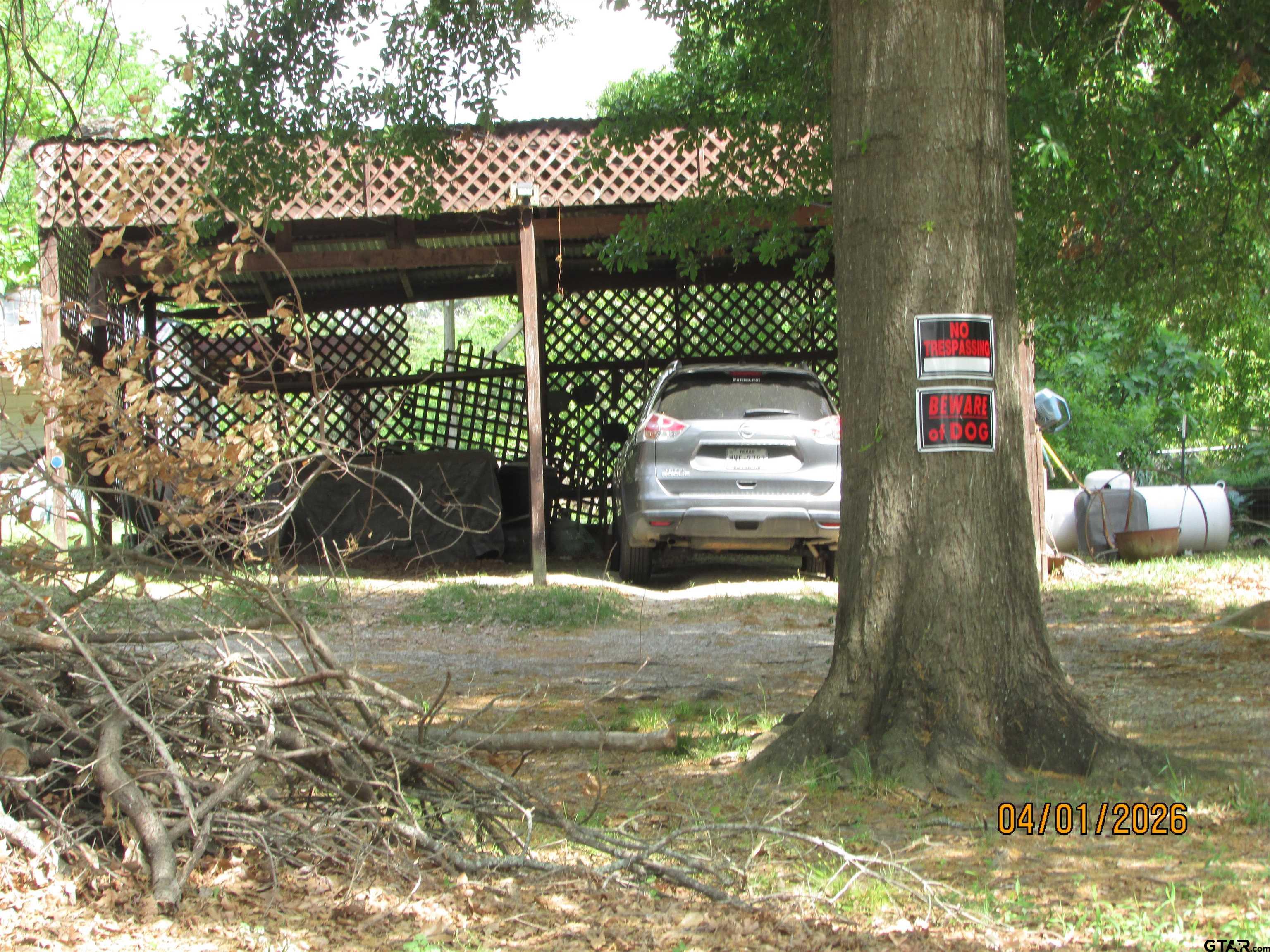 17140 LAKEVIEW DRIVE