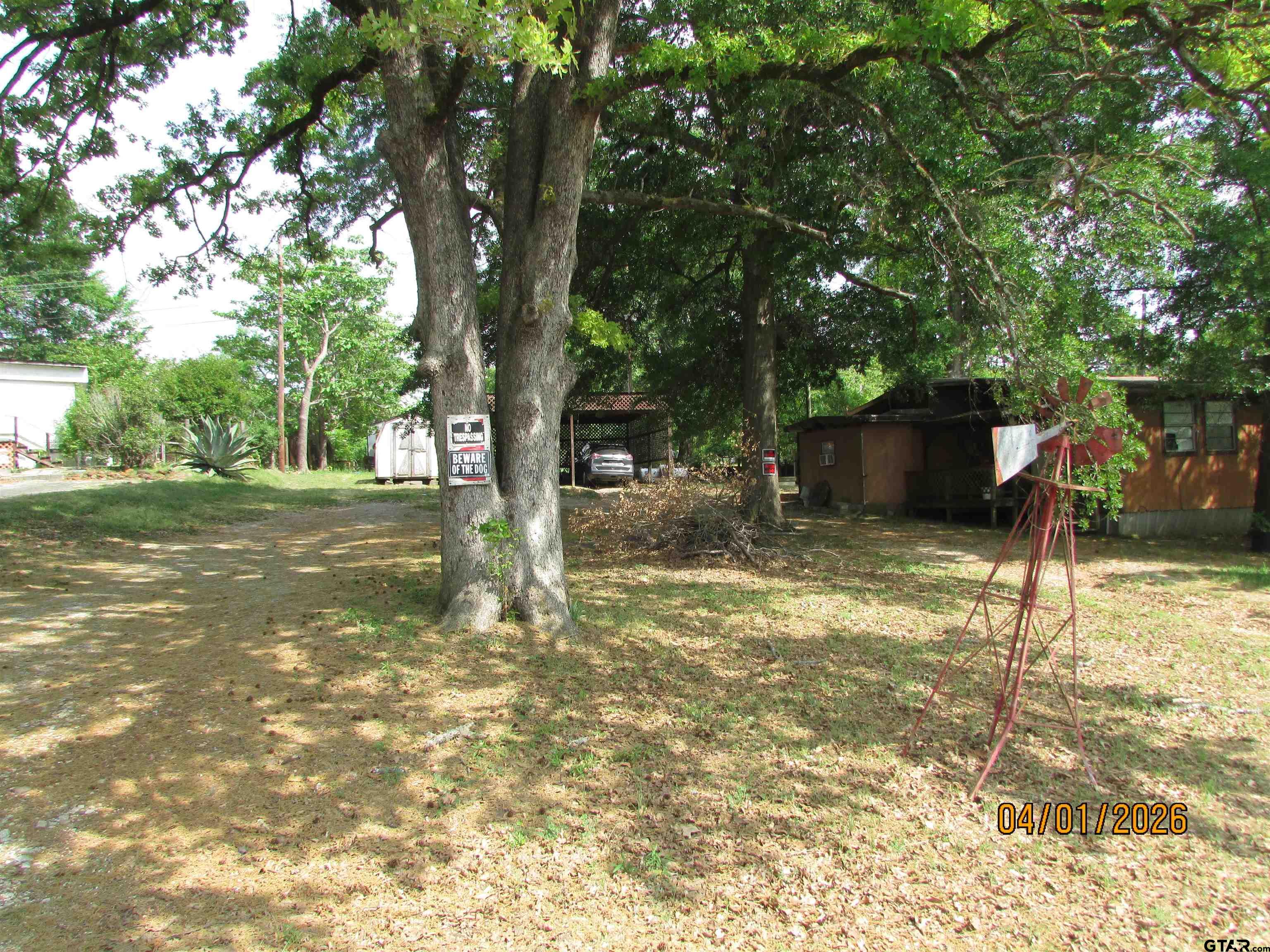 17140 LAKEVIEW DRIVE