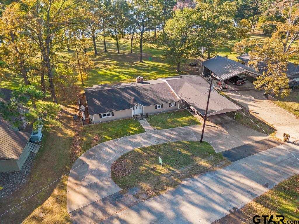 526 Shadywood Lane