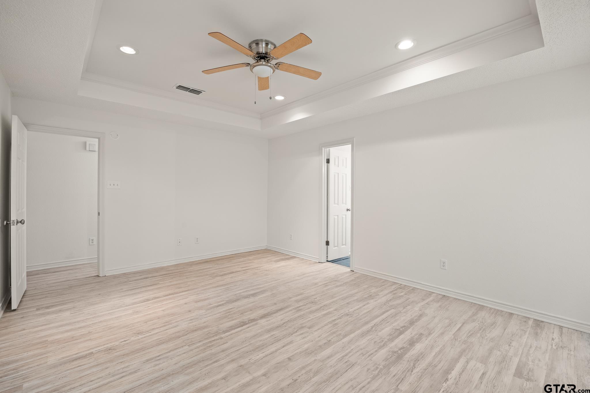 Tyler, Texas 75703, United States, 3 Bedrooms Bedrooms, ,2 BathroomsBathrooms,Residential,Pending,55691