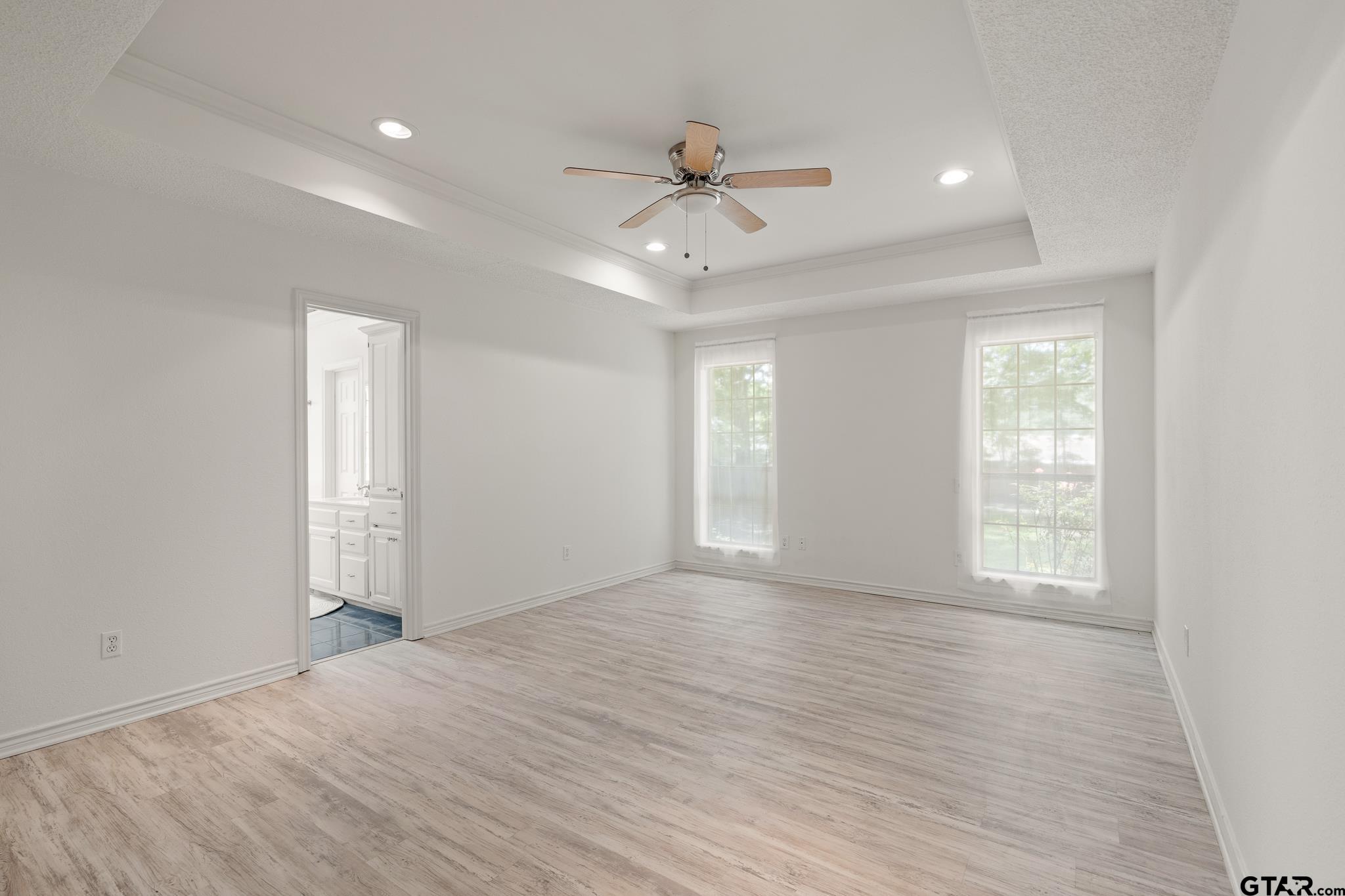 Tyler, Texas 75703, United States, 3 Bedrooms Bedrooms, ,2 BathroomsBathrooms,Residential,Pending,55691