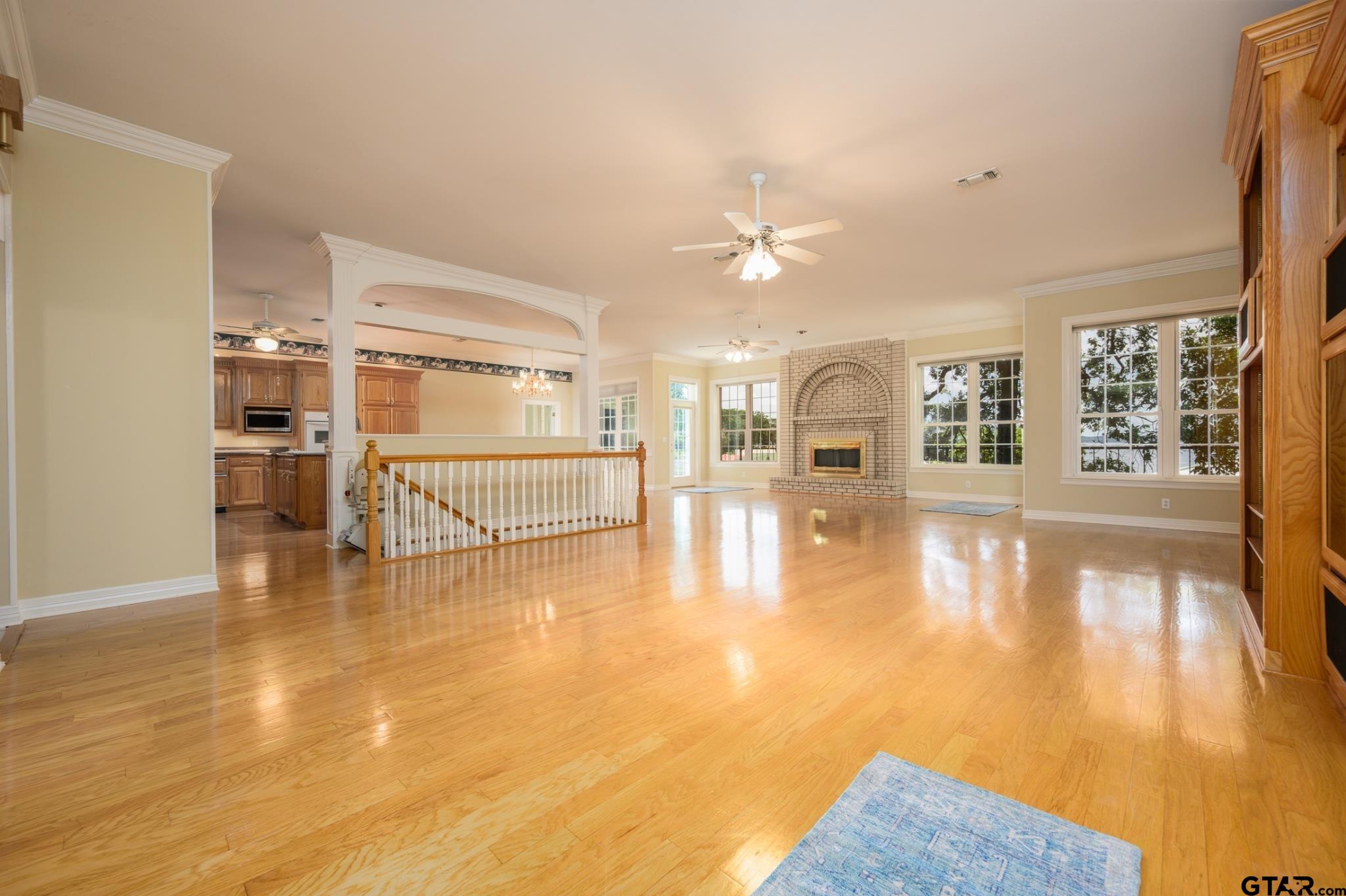 20520 Clear Water Cir